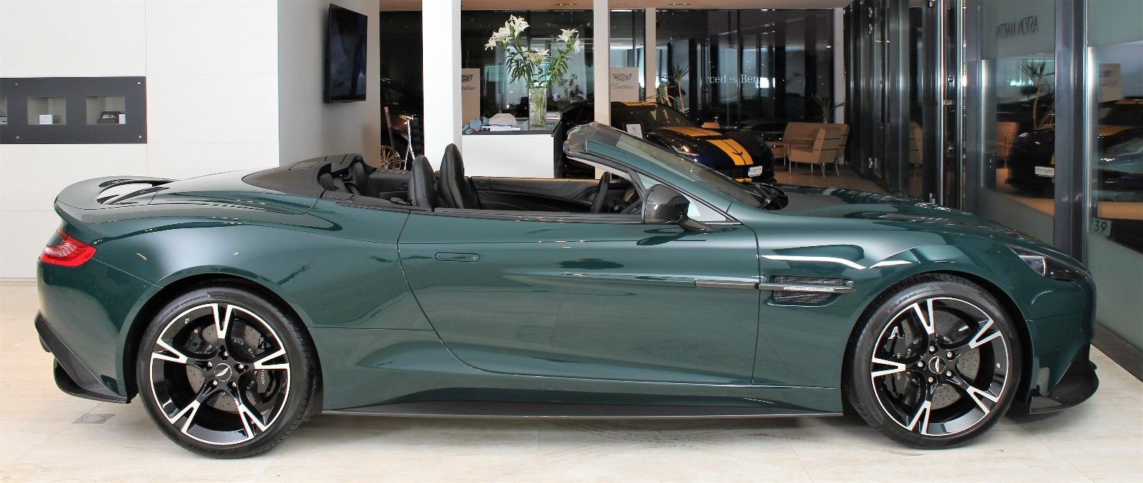 2018 Aston Martin Vanquish S Volante, 4/15