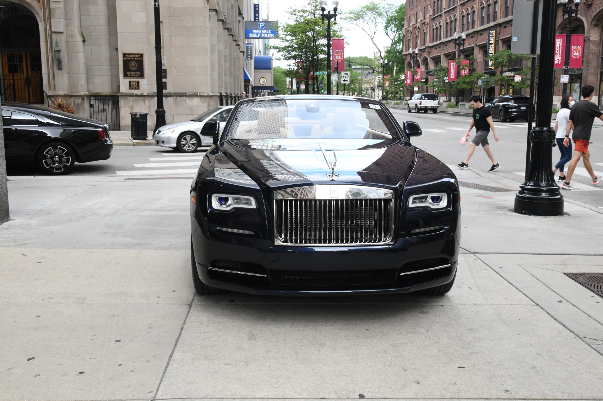 2020 Rolls-Royce Dawn, 2/34