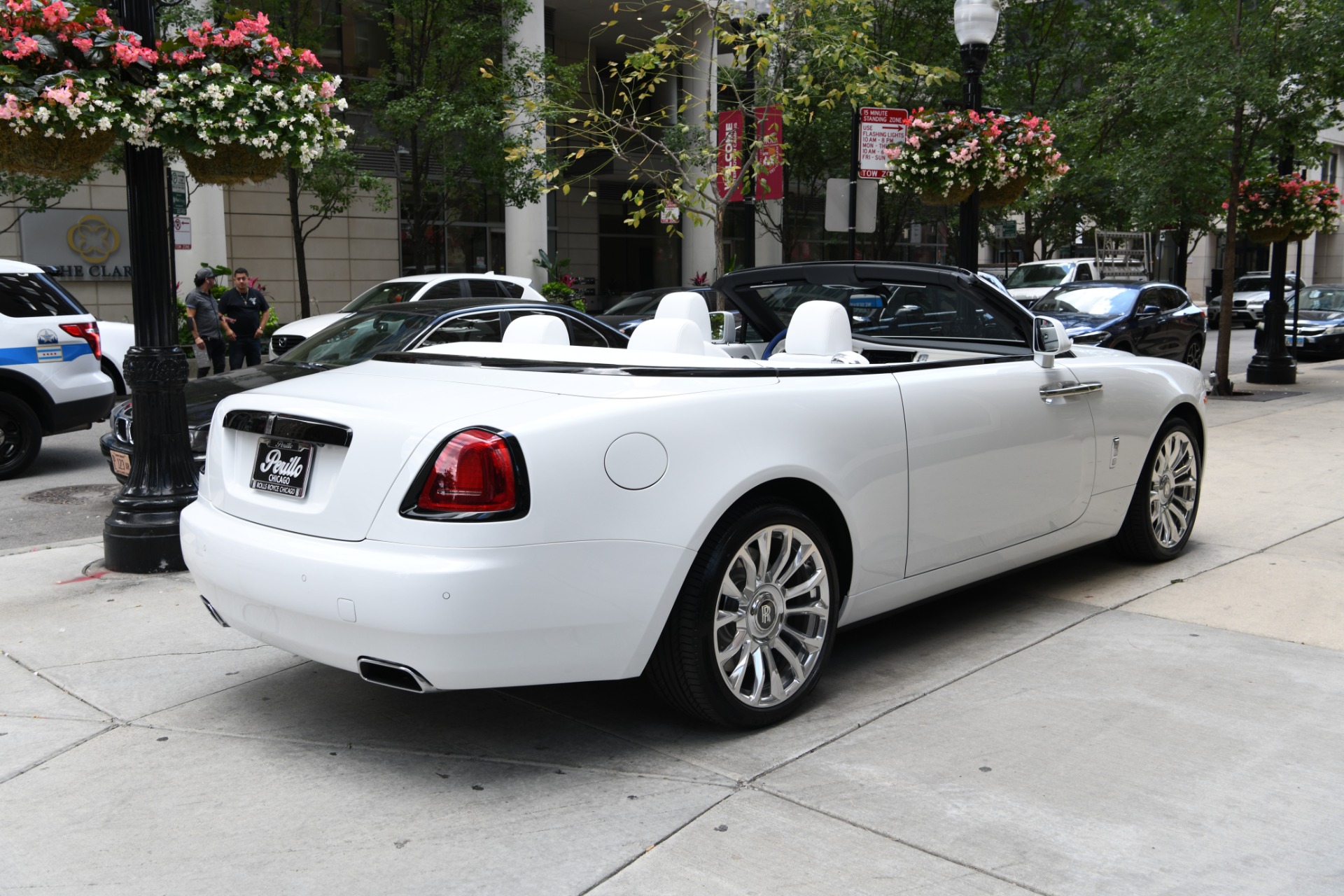 2020 Rolls-Royce Dawn, 3/20