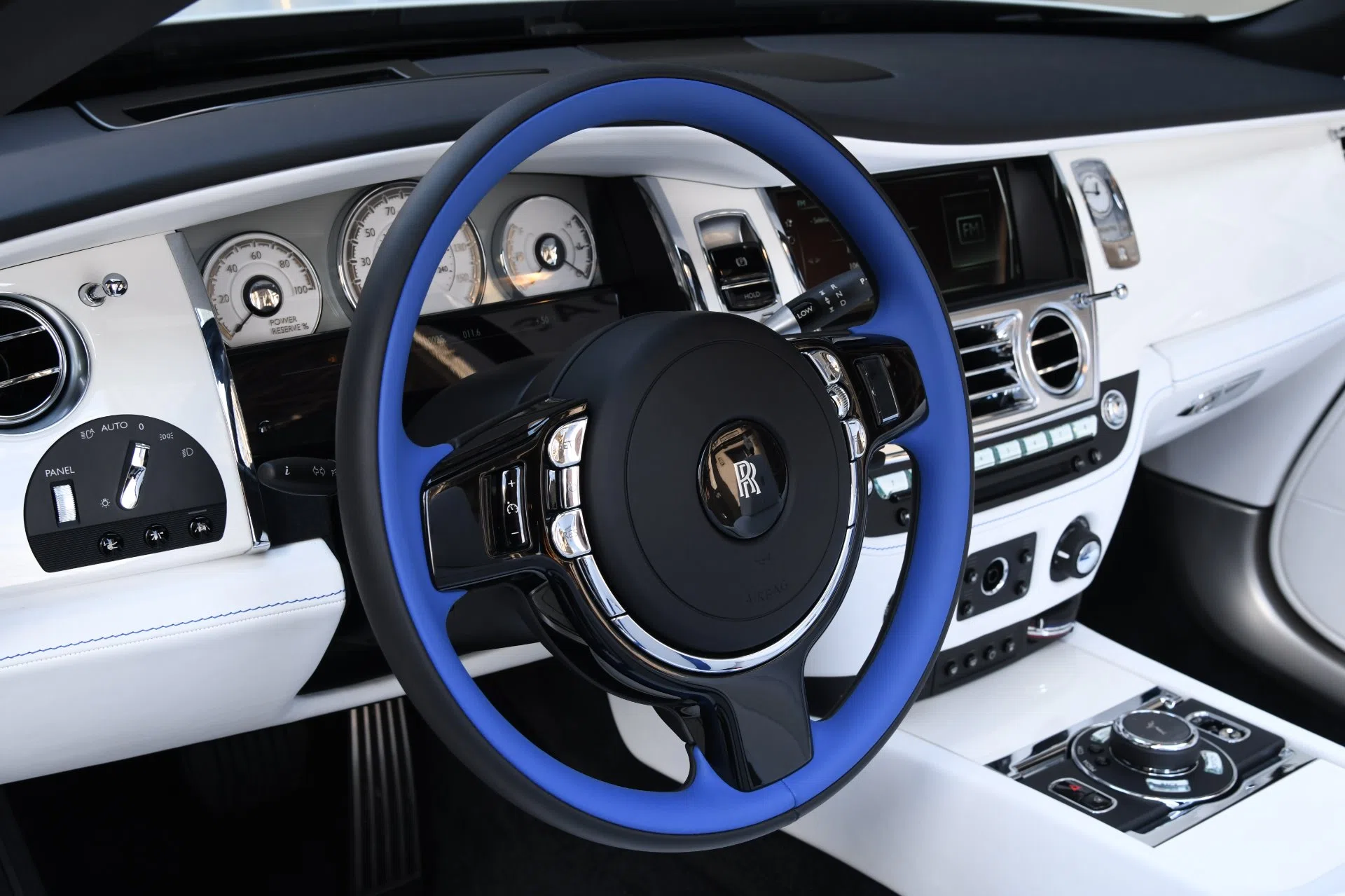 2020 Rolls-Royce Dawn interior, steering wheel, Arctic White
