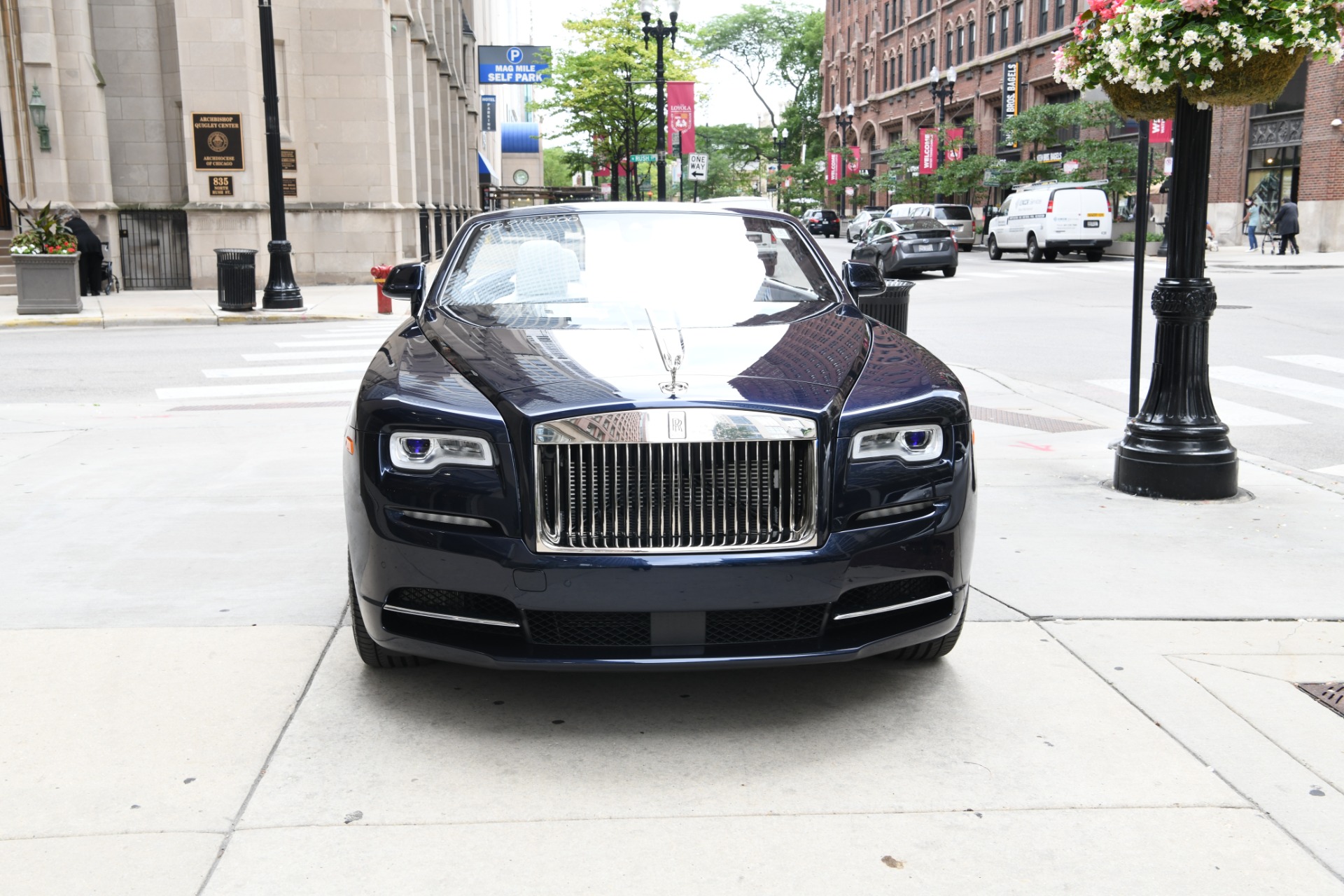 2020 Rolls-Royce Dawn, 3/20