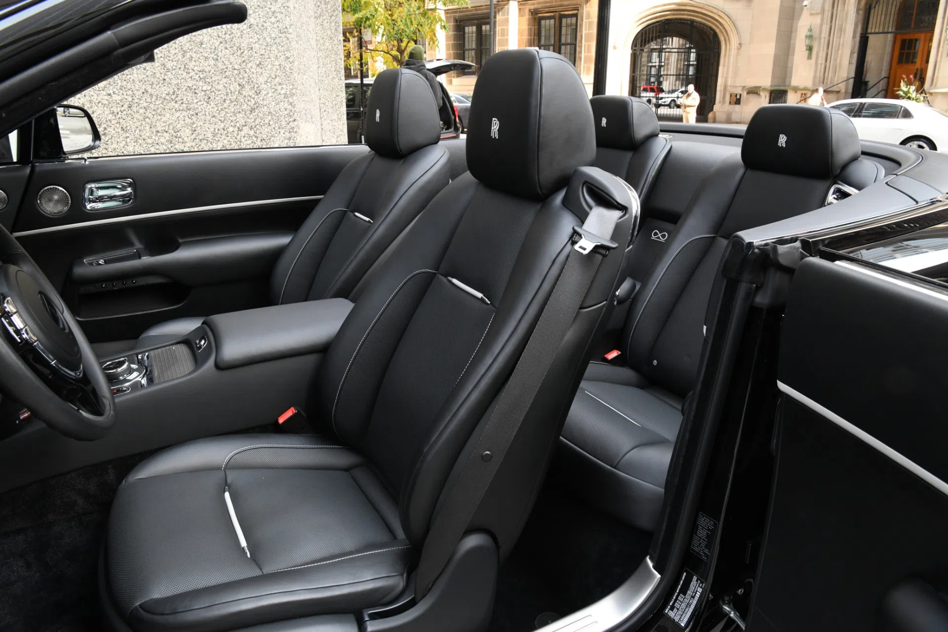 2019 Rolls-Royce Dawn interior, seats, Black Leather