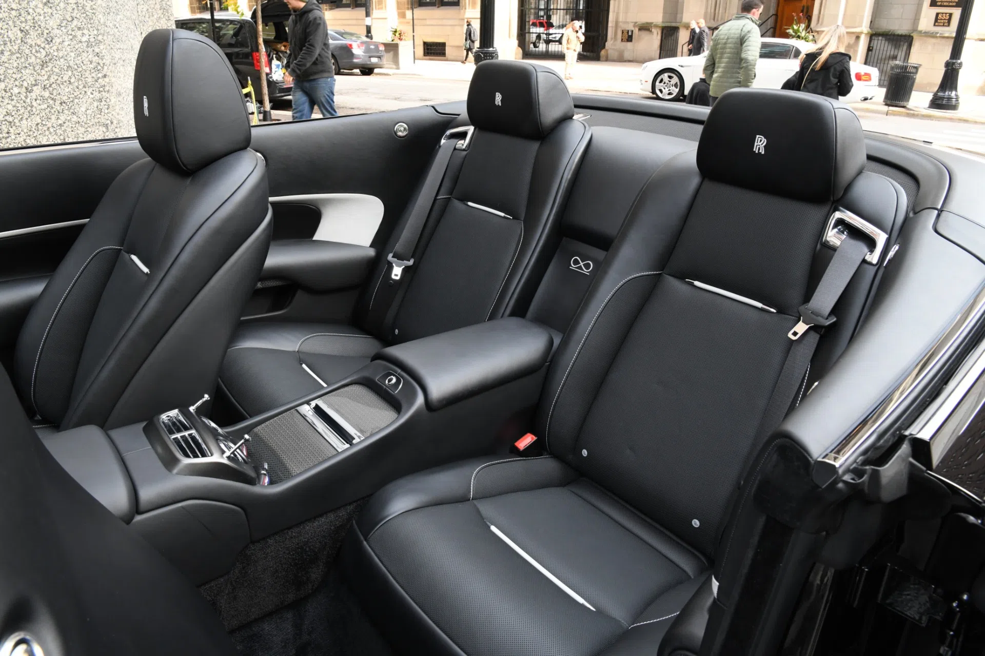 2019 Rolls-Royce Dawn interior, seats, Black Leather