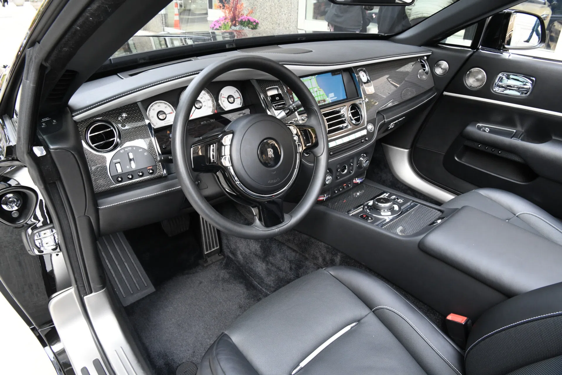 2019 Rolls-Royce Dawn interior, dashboard, Black Leather