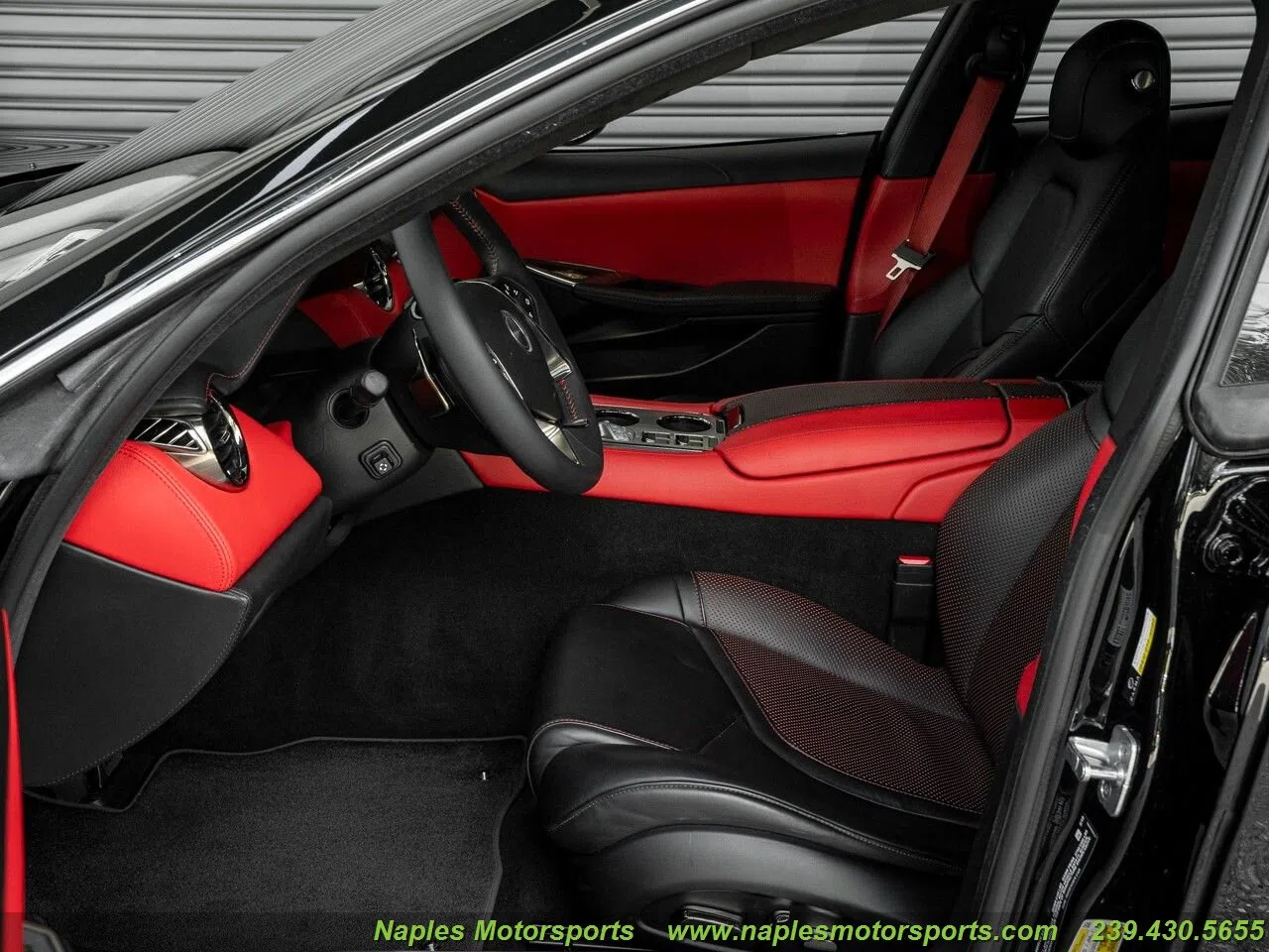 2018 Fisker Karma Revero interior, seats, Red-Black