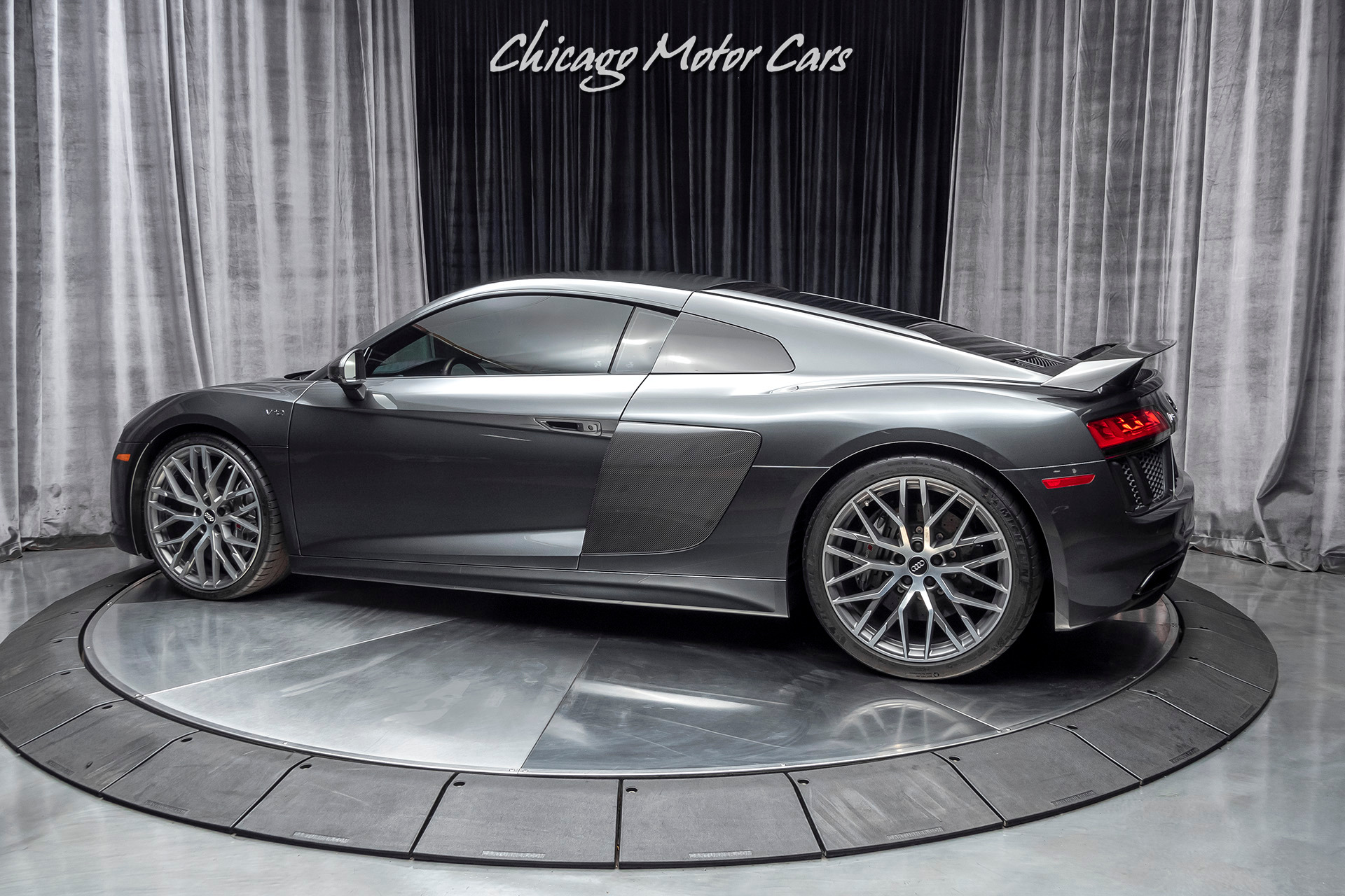 2017 Audi R8 5.2 Quattro V10 Plus Coupe, 2/20