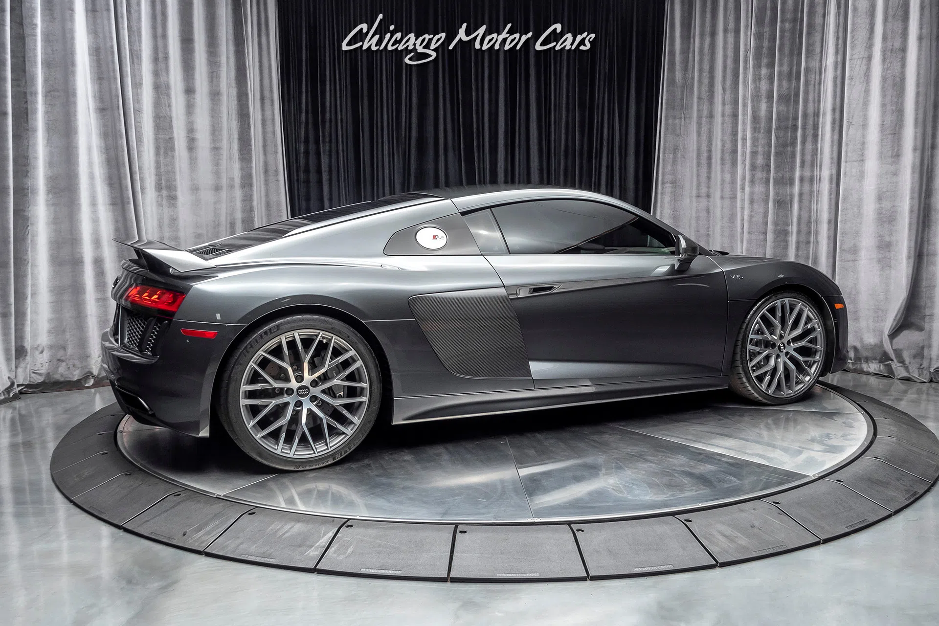 2017 Audi R8 5.2 Quattro V10 Plus Coupe for sale, exterior, Daytona Gray Pearl Effect