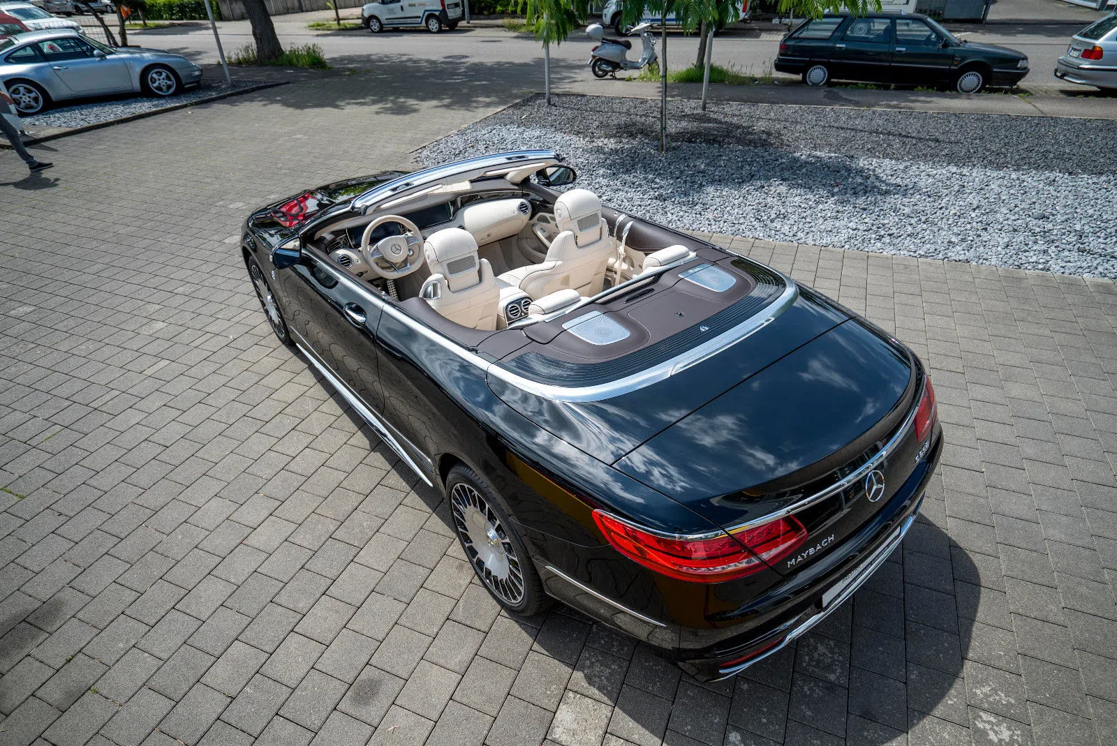 2018 Mercedes-Maybach S 650 Cabriolet for sale, exterior, Metallic