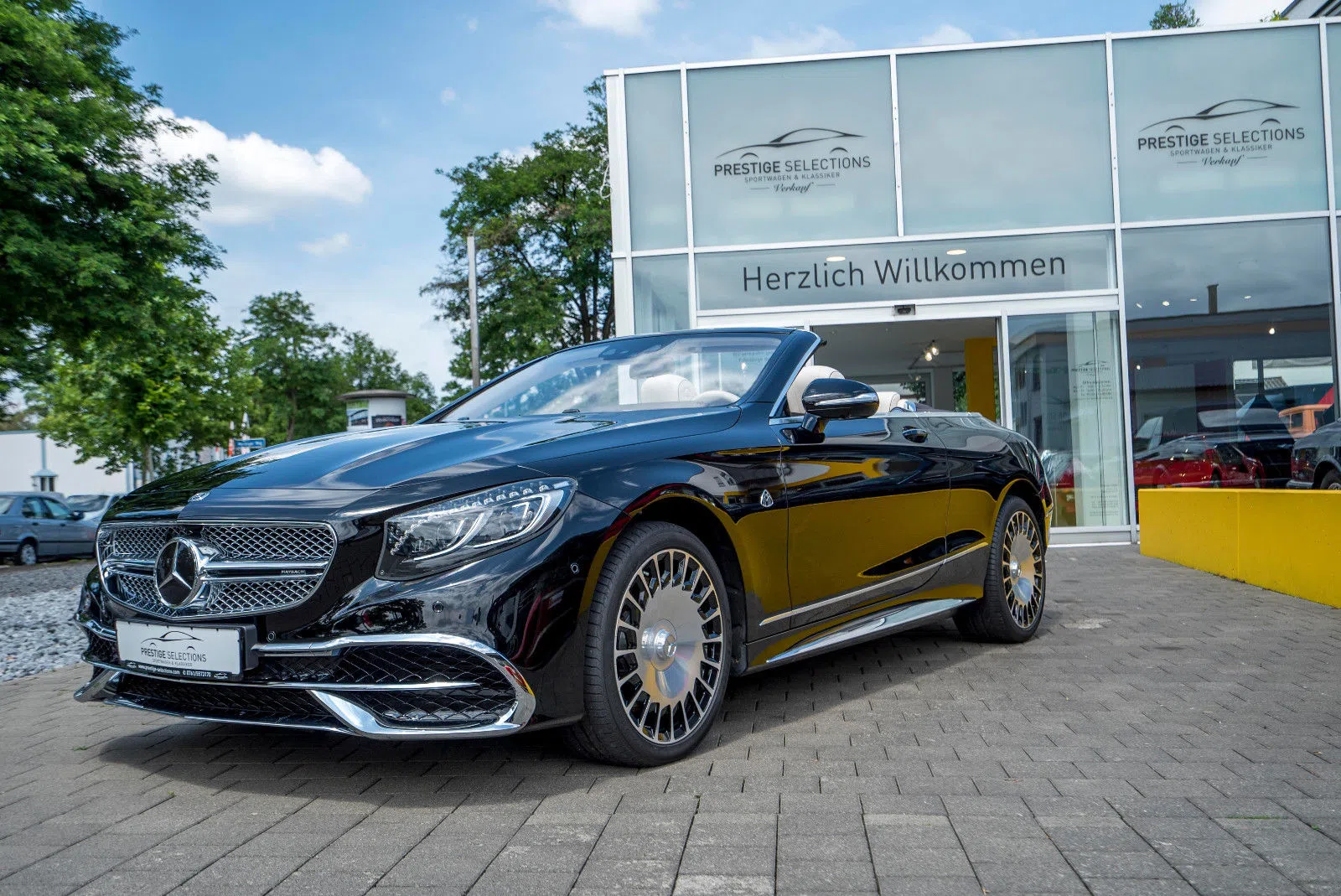 2018 Mercedes-Maybach S 650 Cabriolet for sale, exterior, Metallic