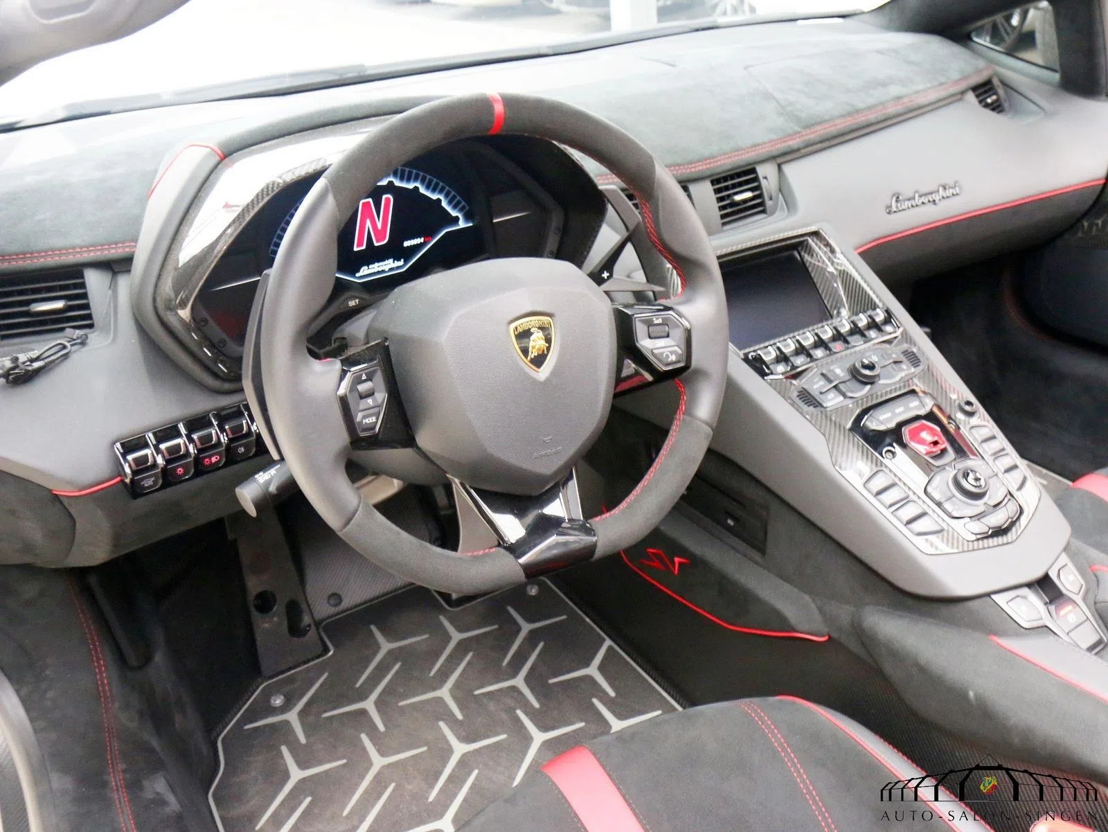 2015 Lamborghini Aventador LP 750-4 SV - Superveloce - Roadster interior, dashboard, Black-Red
