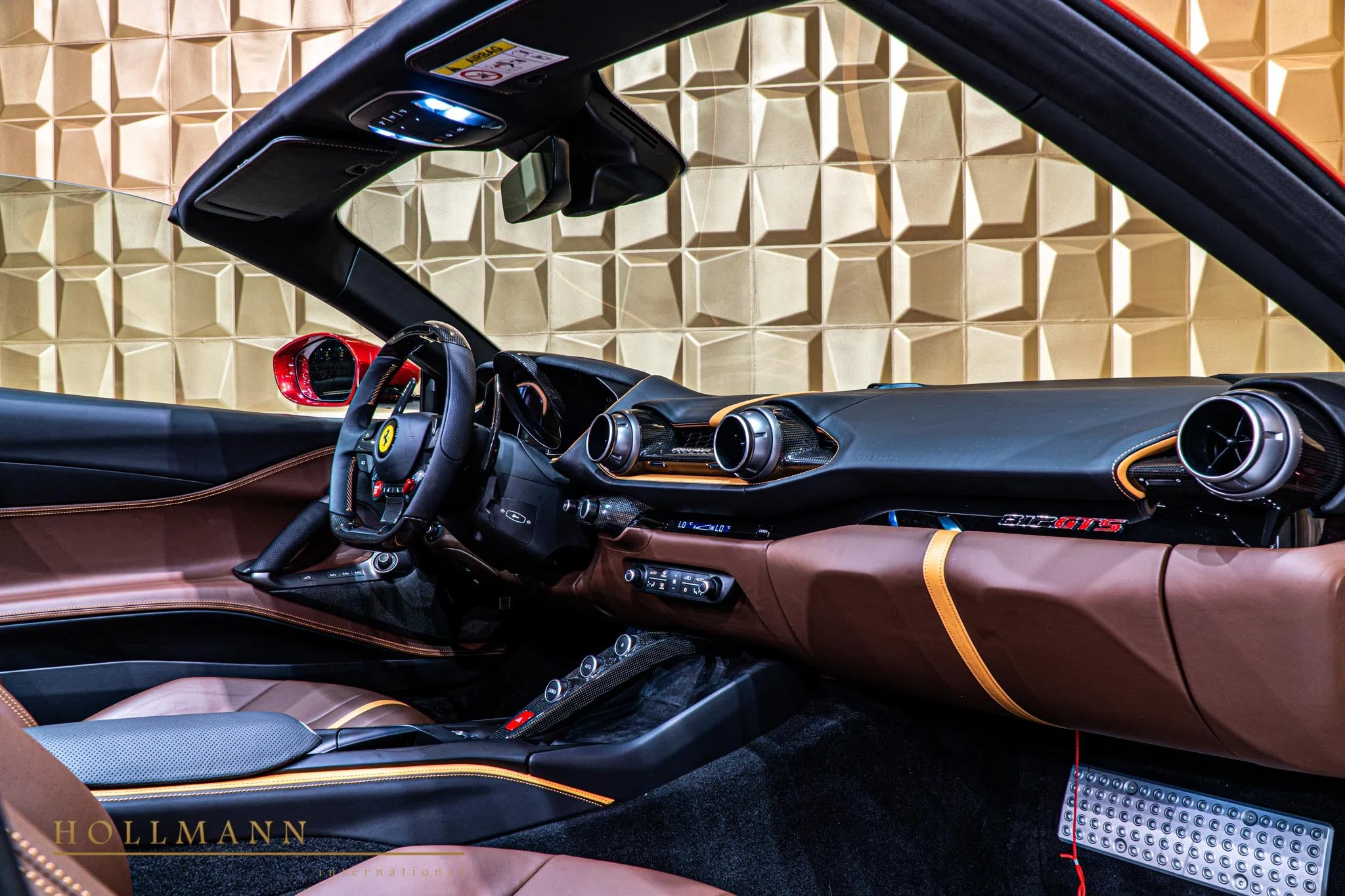 2020 Ferrari 812 GTS interior, INTC Terra Bruciata