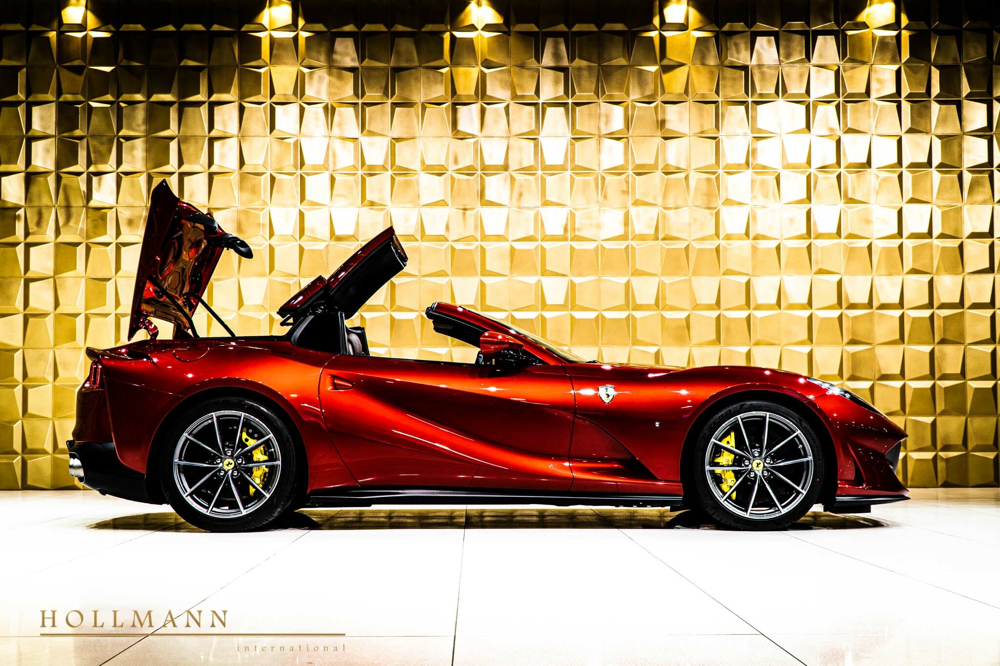 2020 Ferrari 812 GTS, 14/20