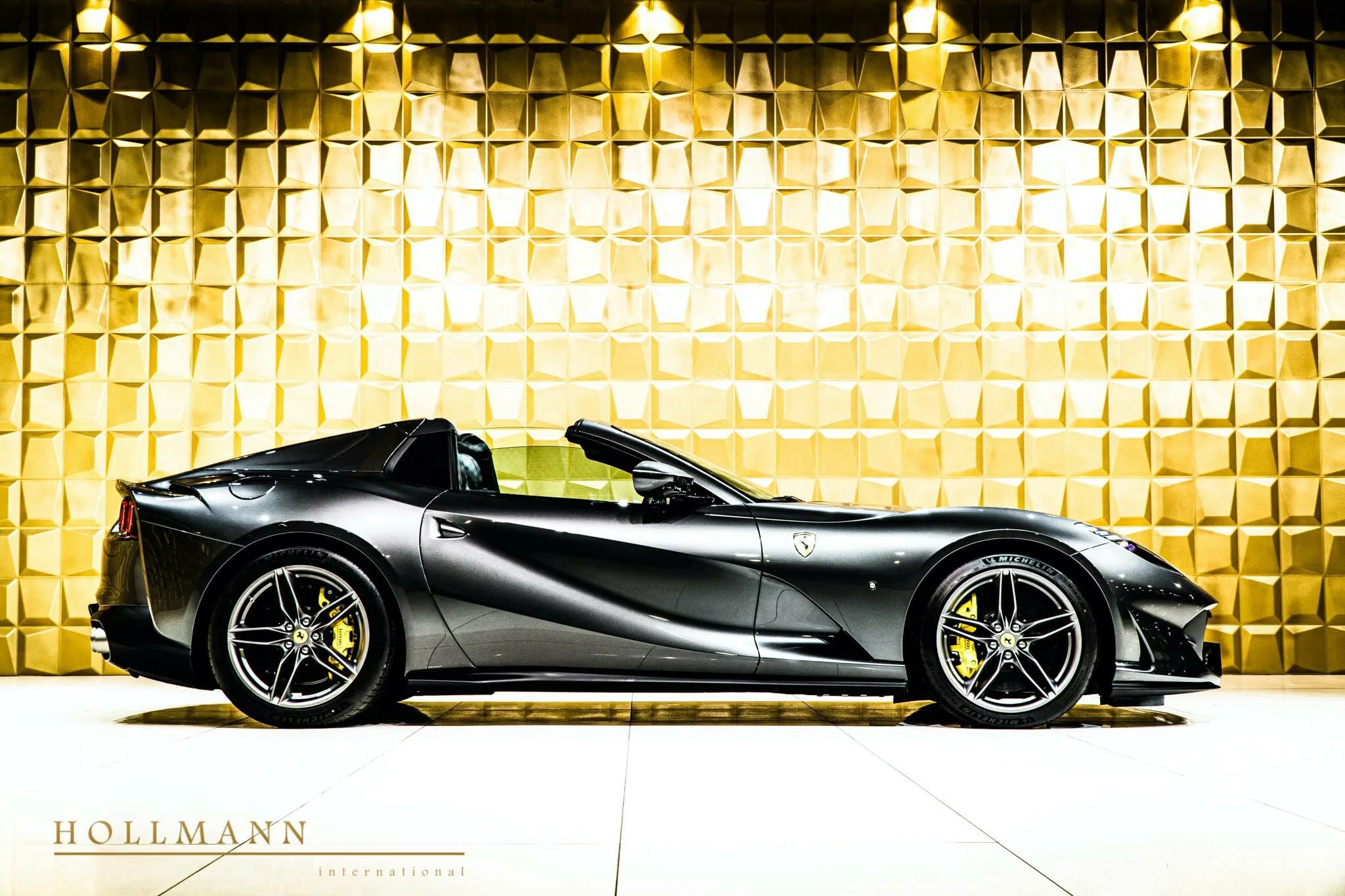 2020 Ferrari 812 GTS