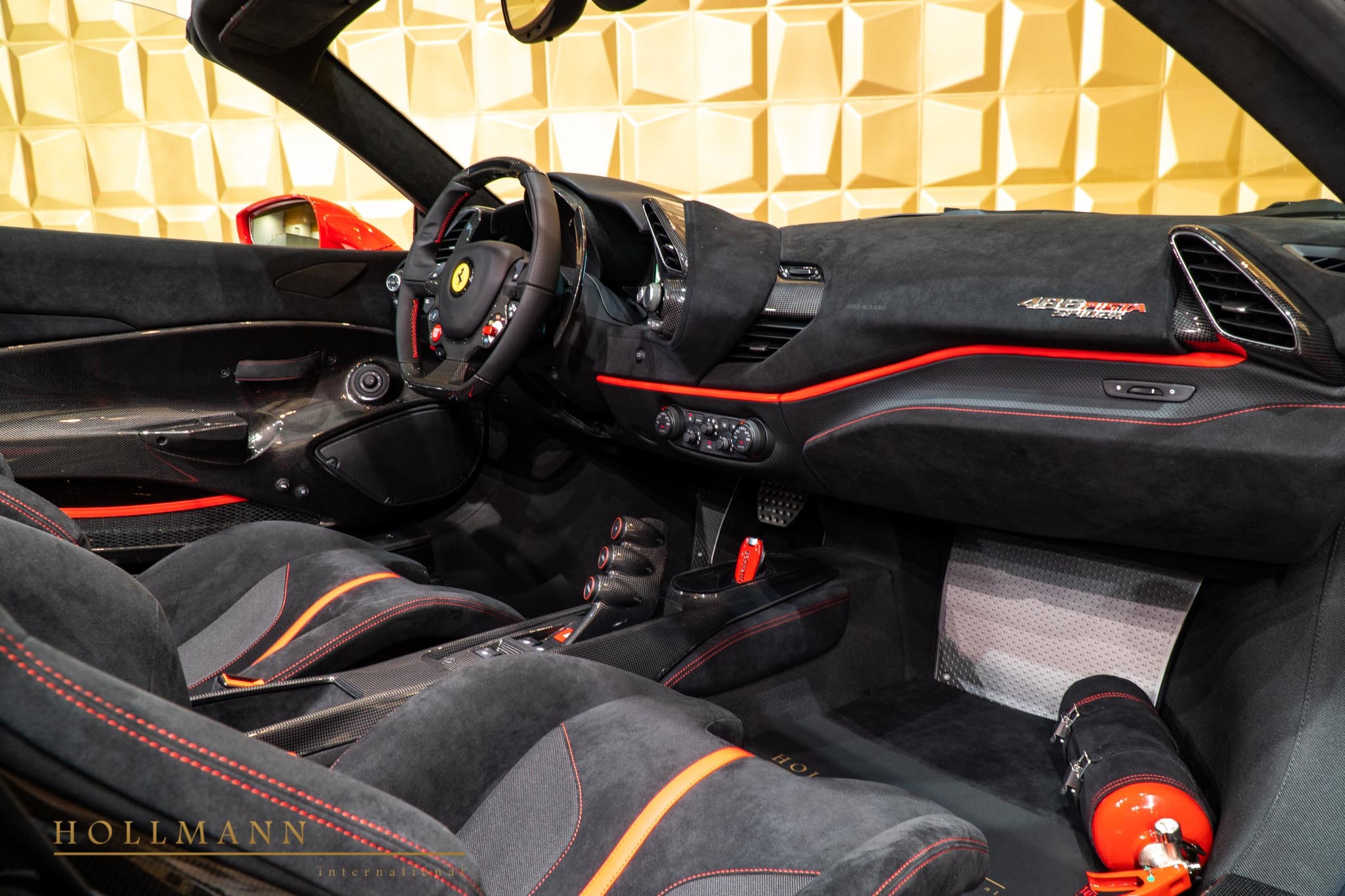 2020 Ferrari 488 Pista Spider, 18/20