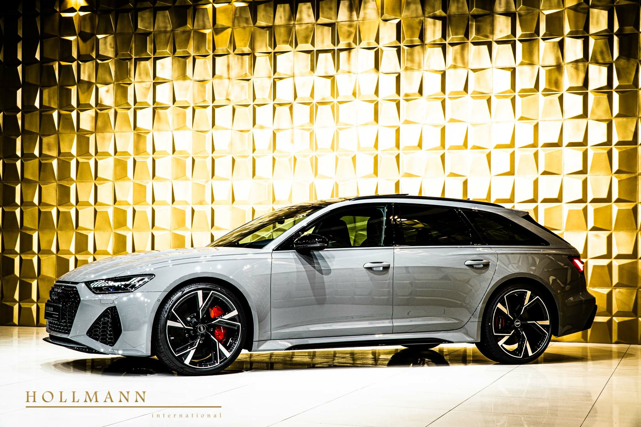 2020 Audi RS6 Avant, 2/20