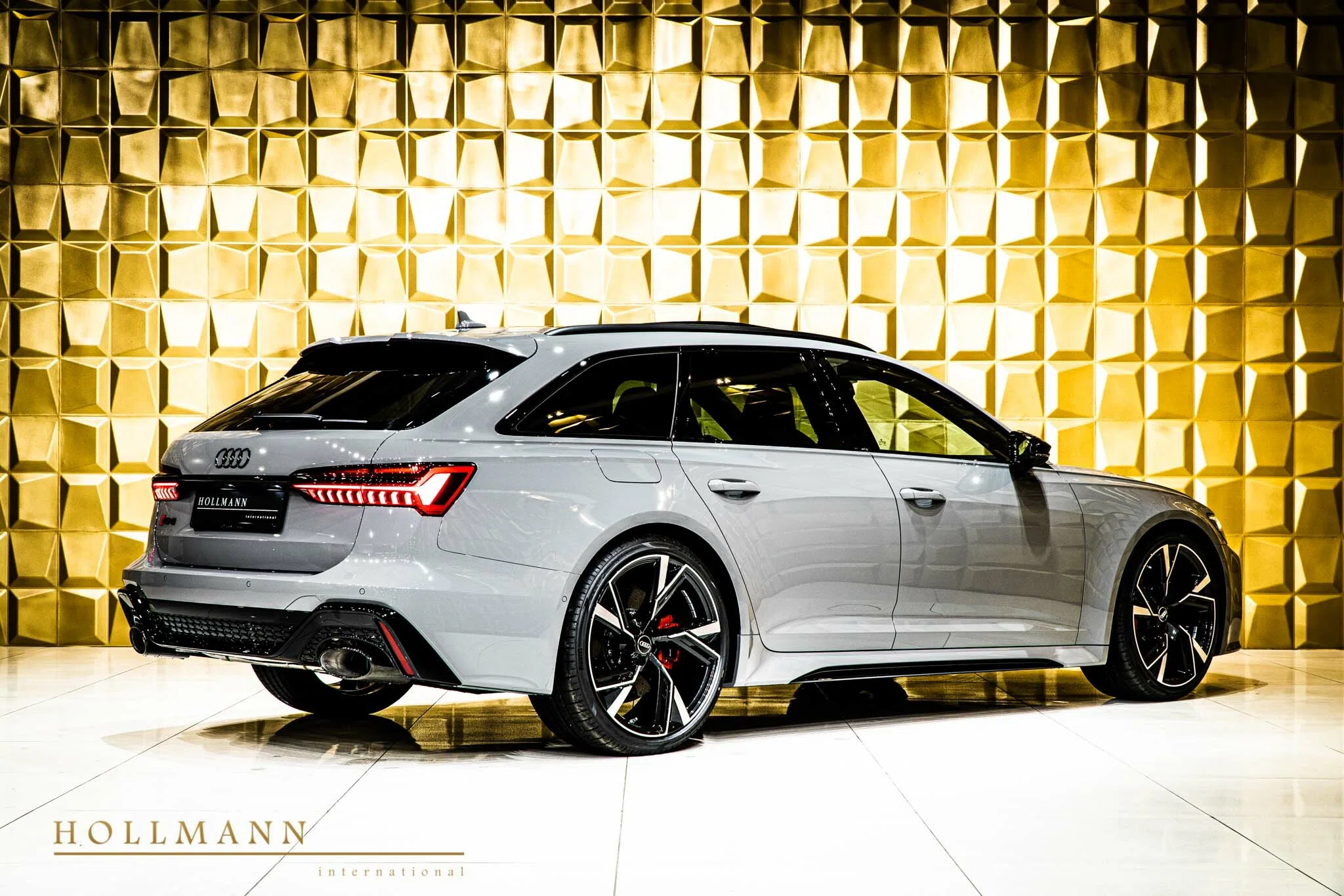 2020 Audi RS6 Avant for sale, exterior, Nardograu