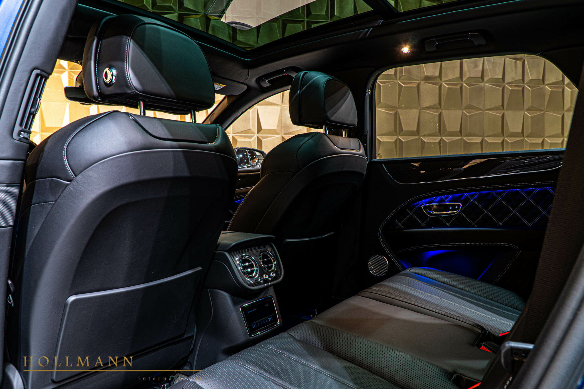 2020 Bentley Bentayga V8, 6/32