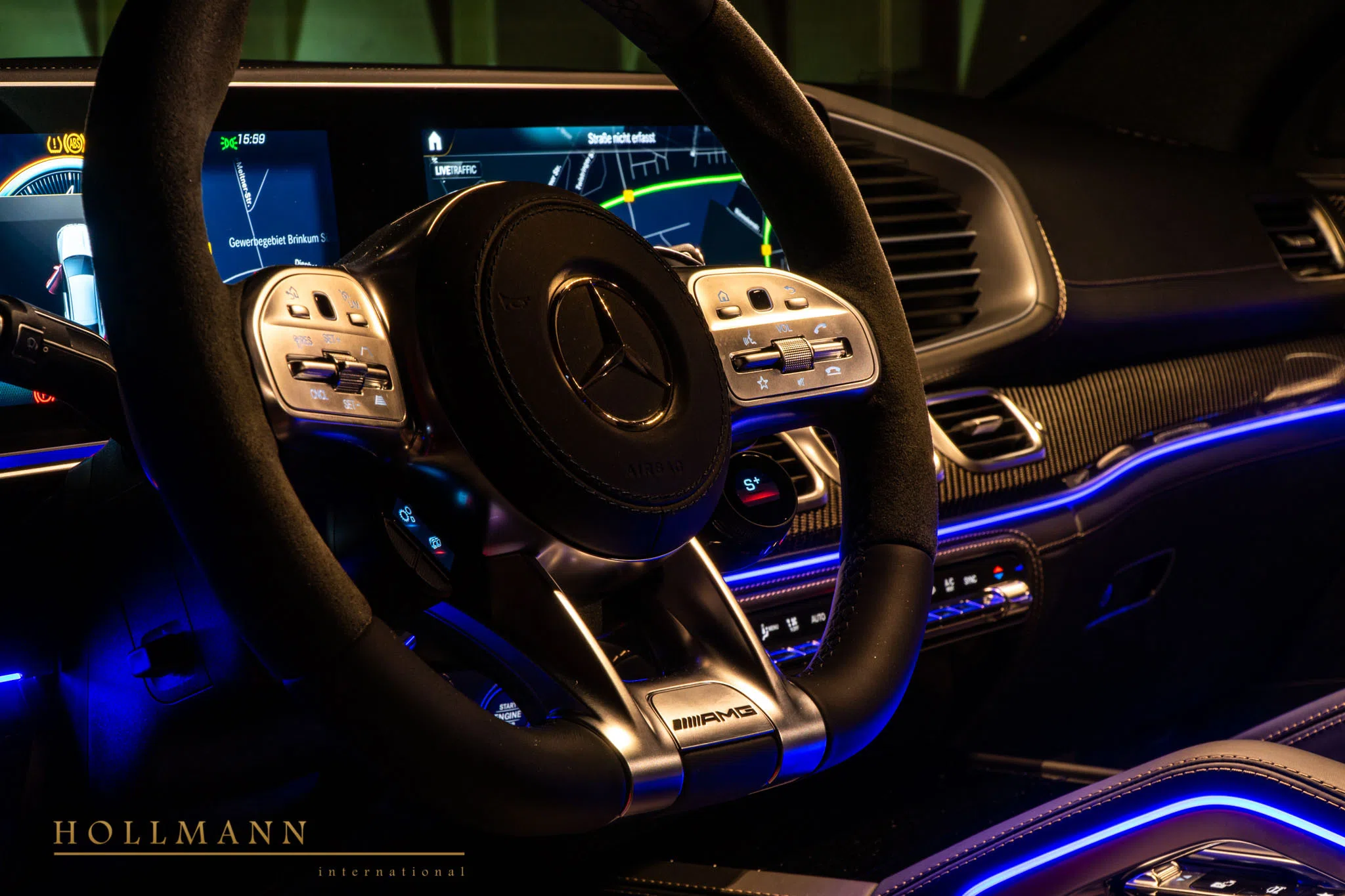 2020 Mercedes-Benz GLE 63 S AMG Coupe interior, dashboard, Leather Brown