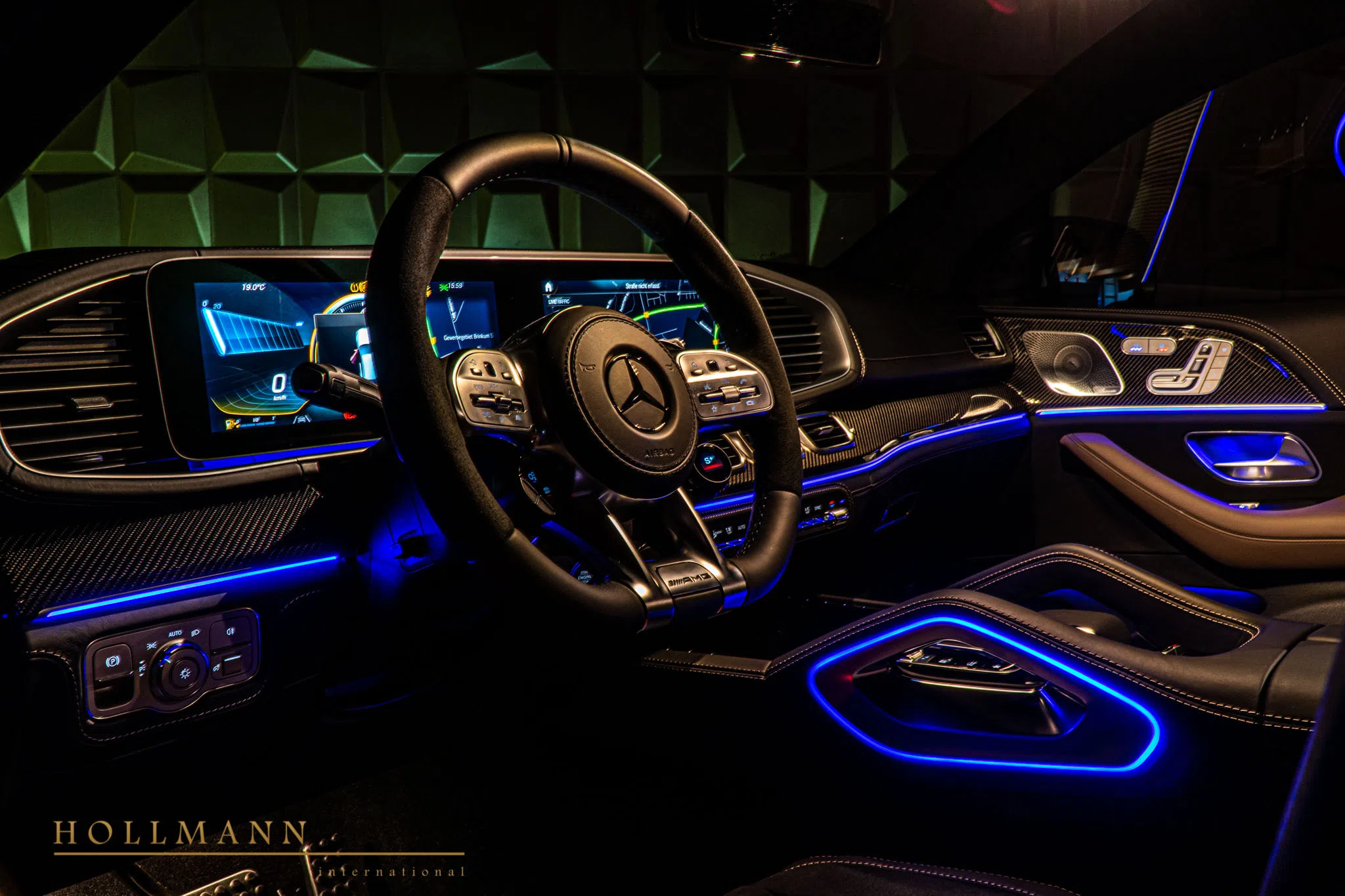 2020 Mercedes-Benz GLE 63 S AMG Coupe interior, dashboard, Leather Brown