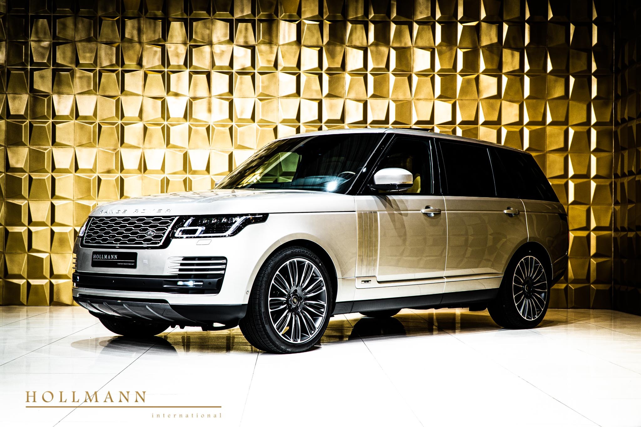 2020 Land Rover Range Rover  AUTOBIOGRAPHY LWB, 4/20