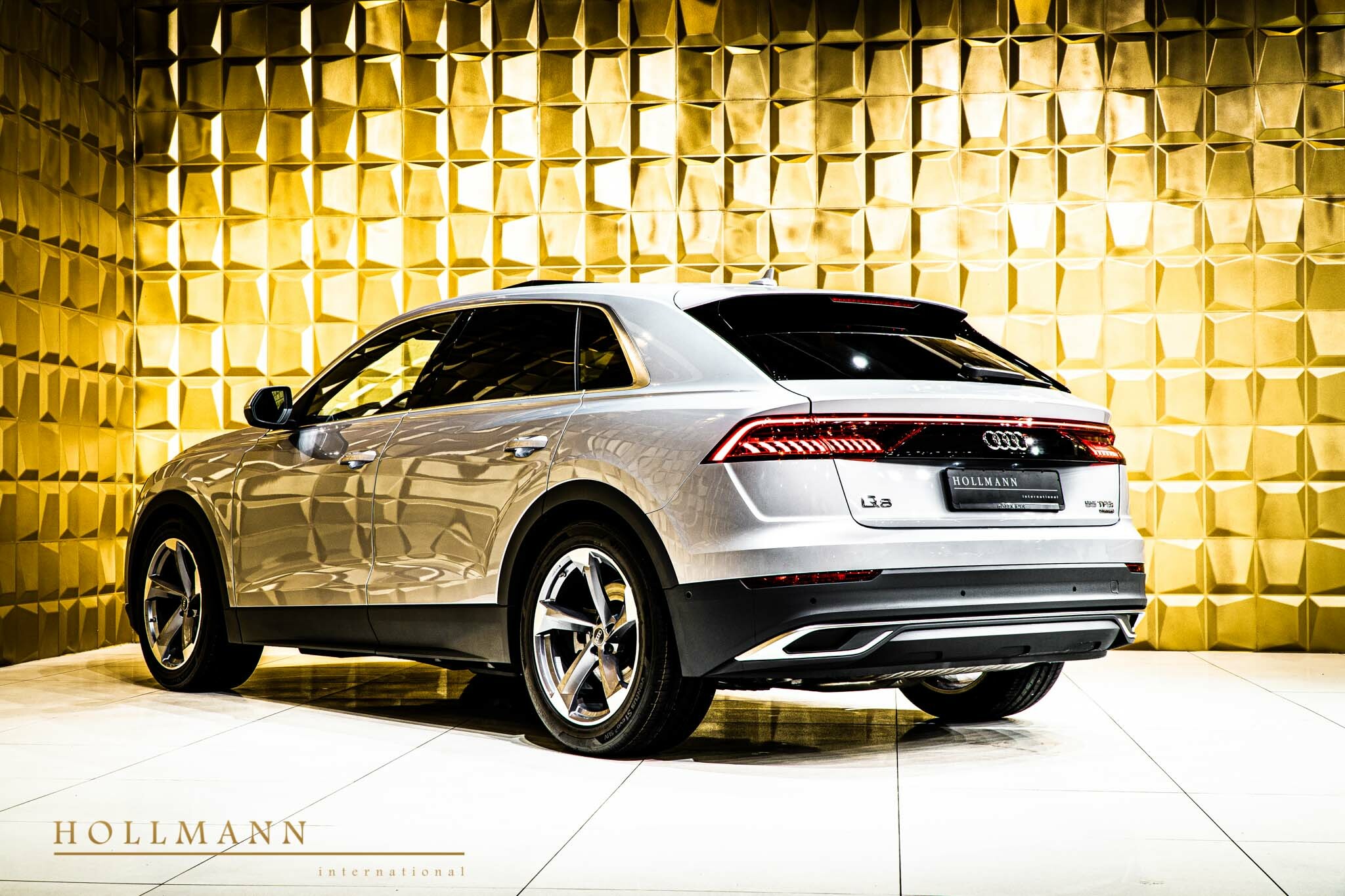 2020 Audi Q8 55 TFSI, 4/20