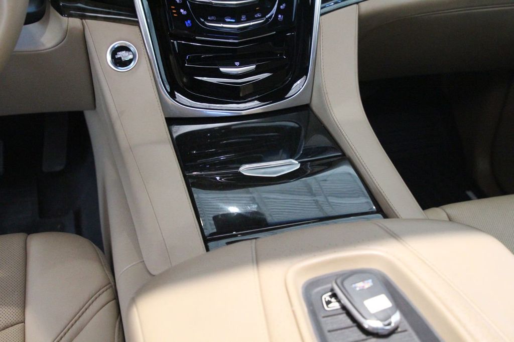 2019 Cadillac Escalade ESV, 10/20