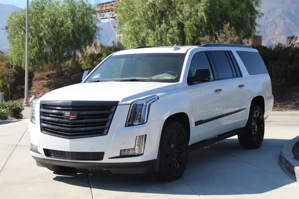 2019 Cadillac Escalade ESV, exterior