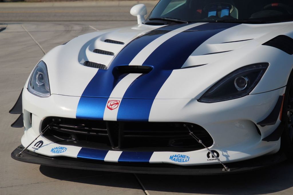 2017 Dodge Viper GTC-R Limited Edition, 17/20