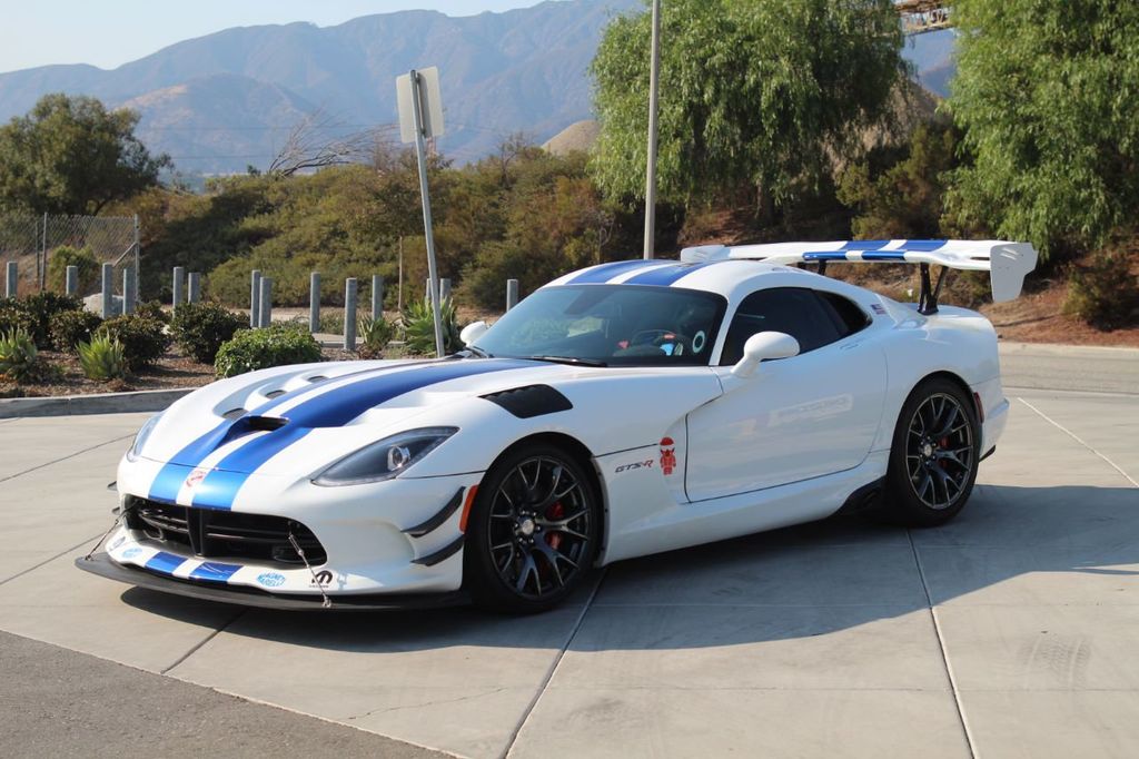 2017 Dodge Viper GTC-R Limited Edition, 18/20