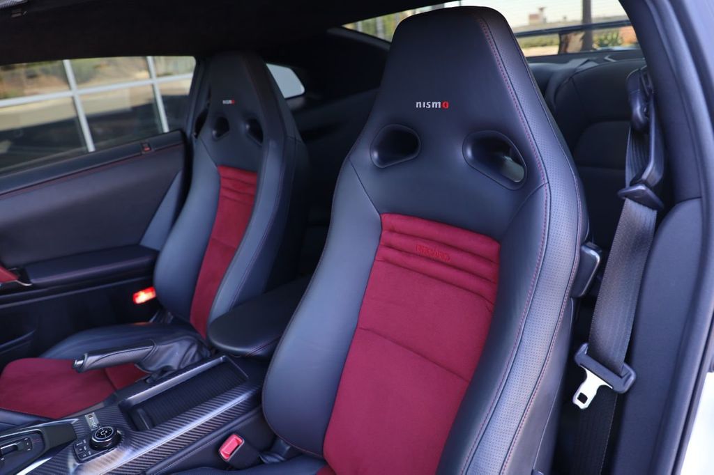 2017 Nissan GT-R, 3/20
