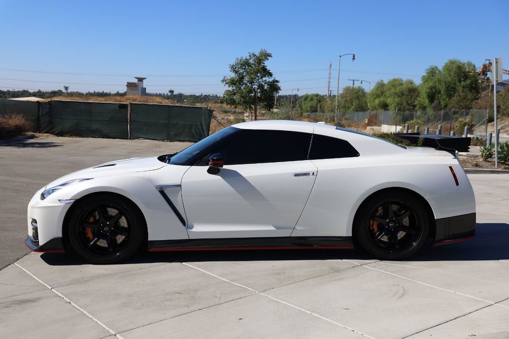 2017 Nissan GT-R, 18/20