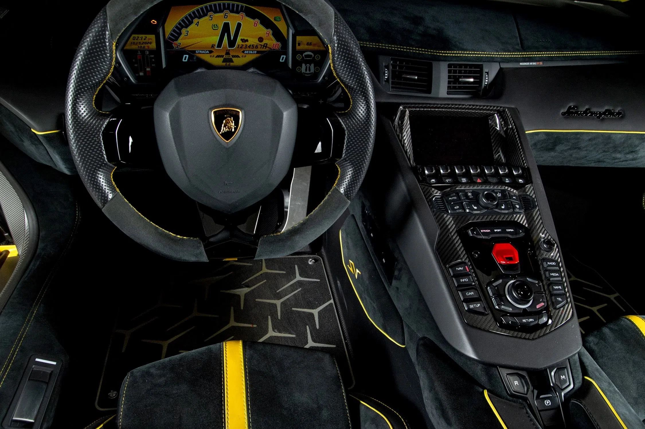 2017 Lamborghini Aventador SV Roadster interior, dashboard, Nero Cosmus