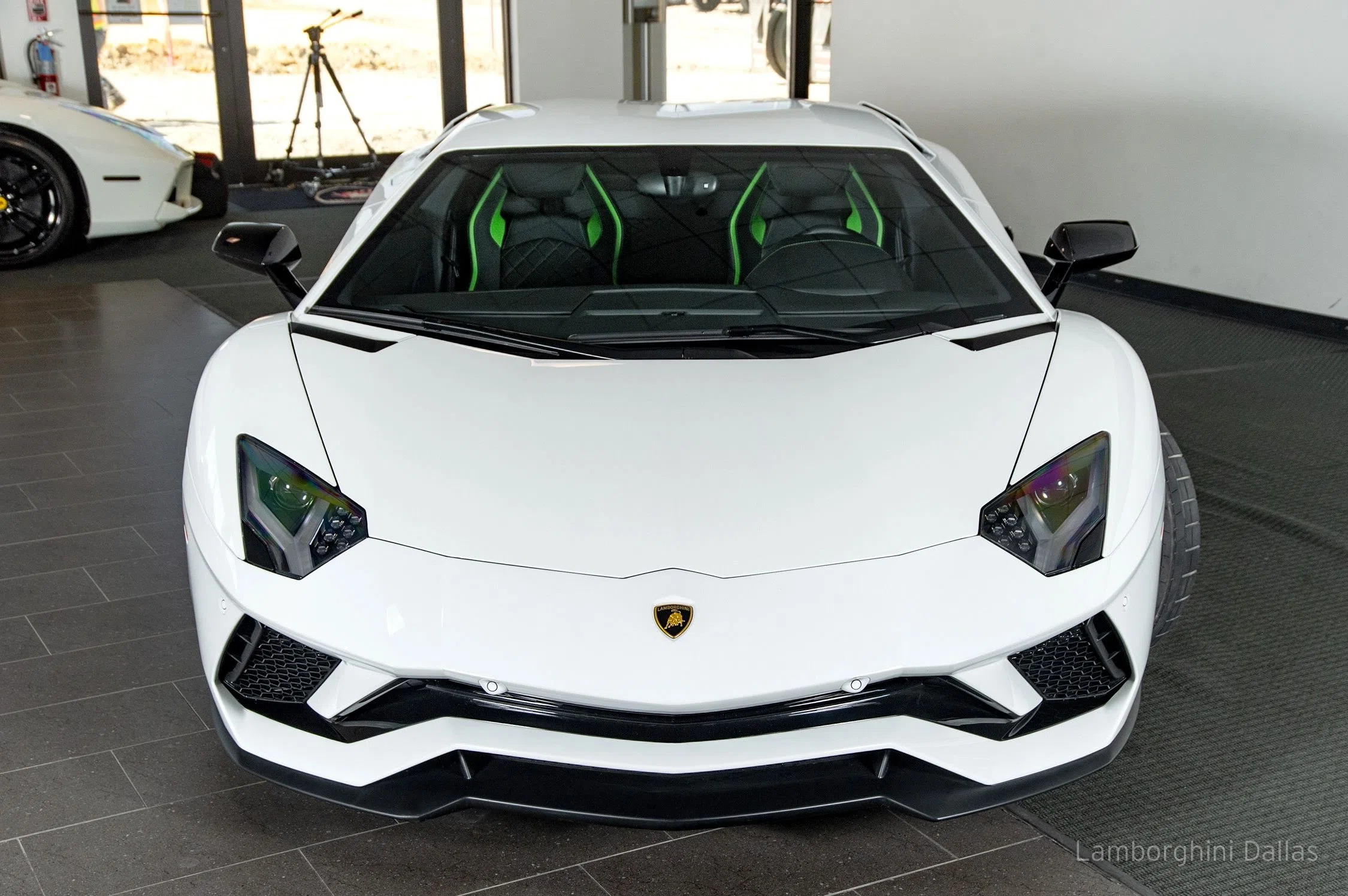 2018 Lamborghini Aventador S for sale, exterior, Bianco Isi