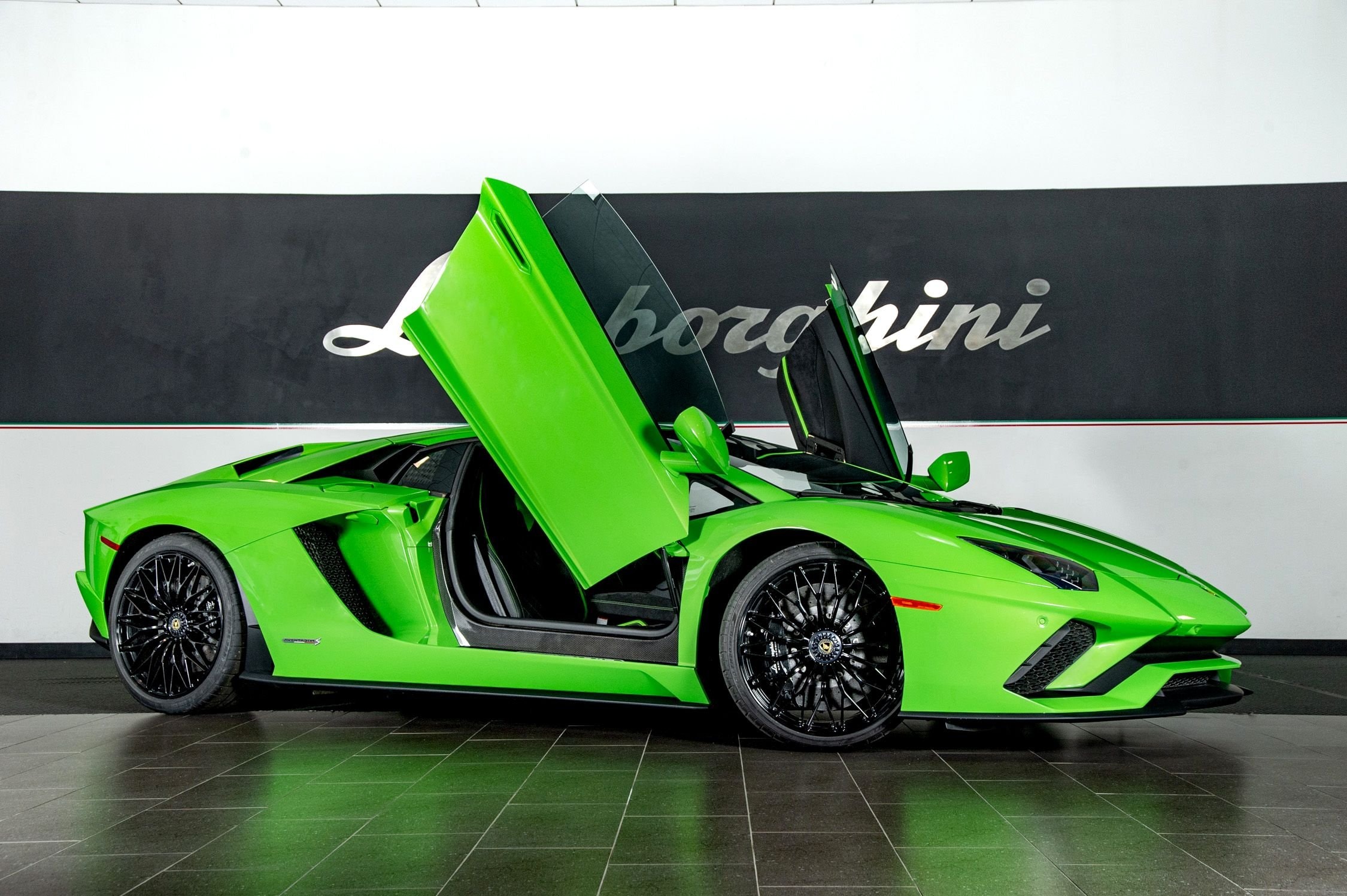 2019 Lamborghini Aventador S