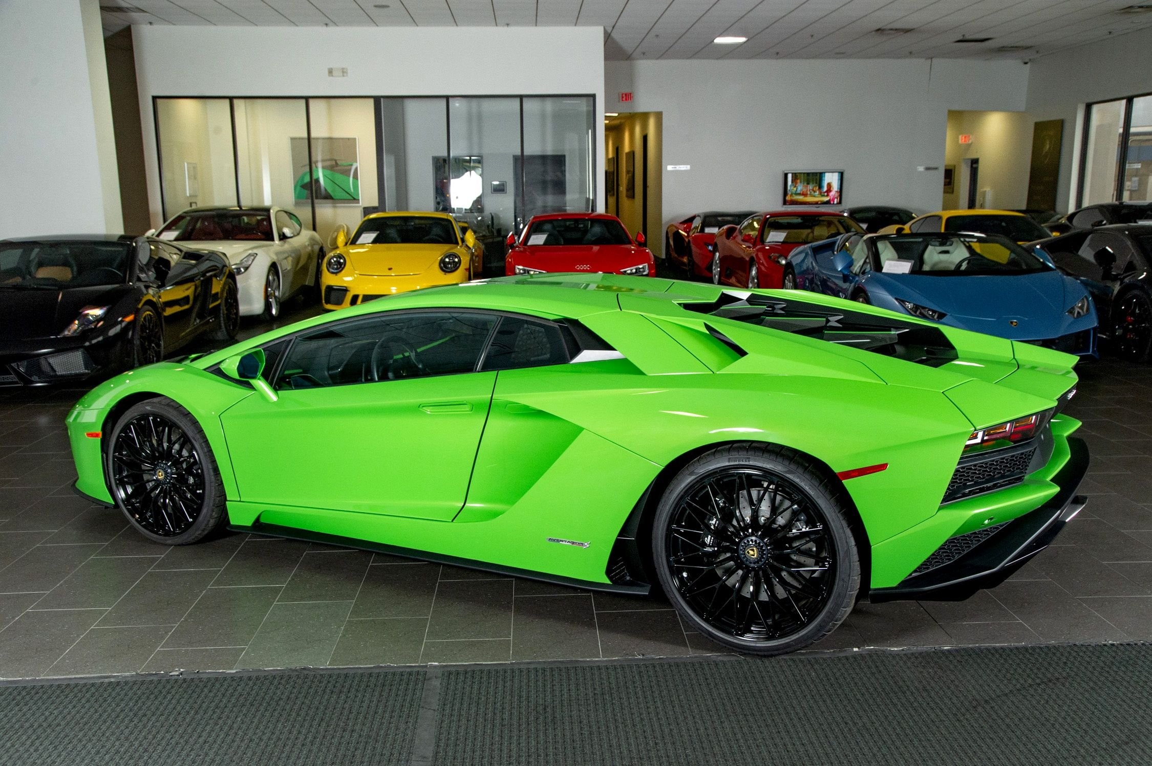 2019 Lamborghini Aventador S, 12/20