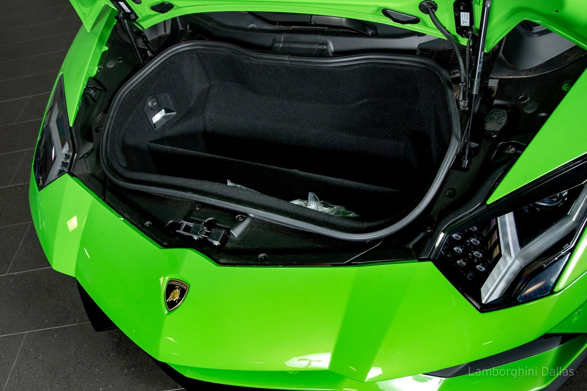 2019 Lamborghini Aventador S, 16/20
