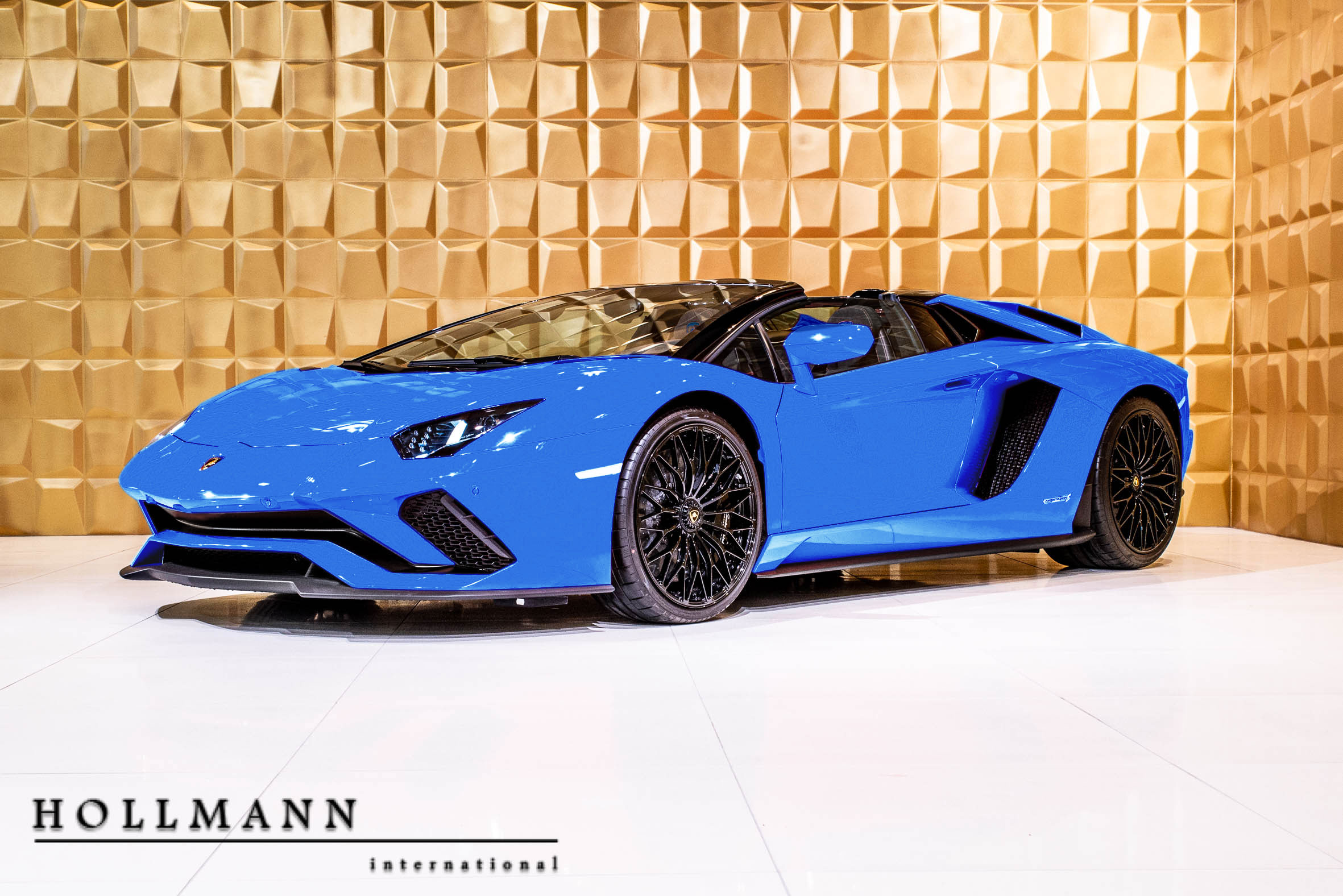 2018 LAMBORGHINI AVENTADOR S ROADSTER, 2/20
