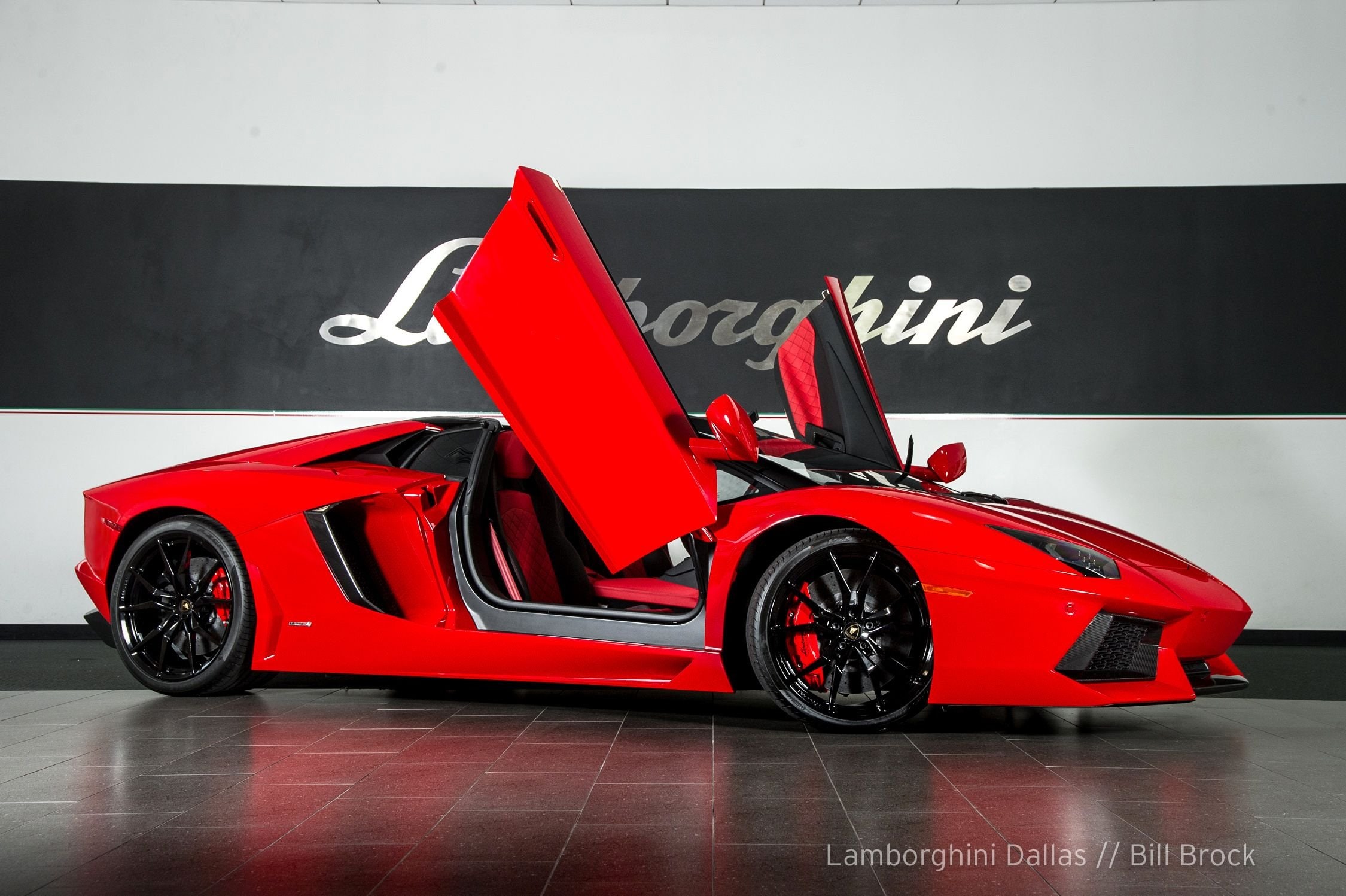 2016 Lamborghini Aventador Roadster