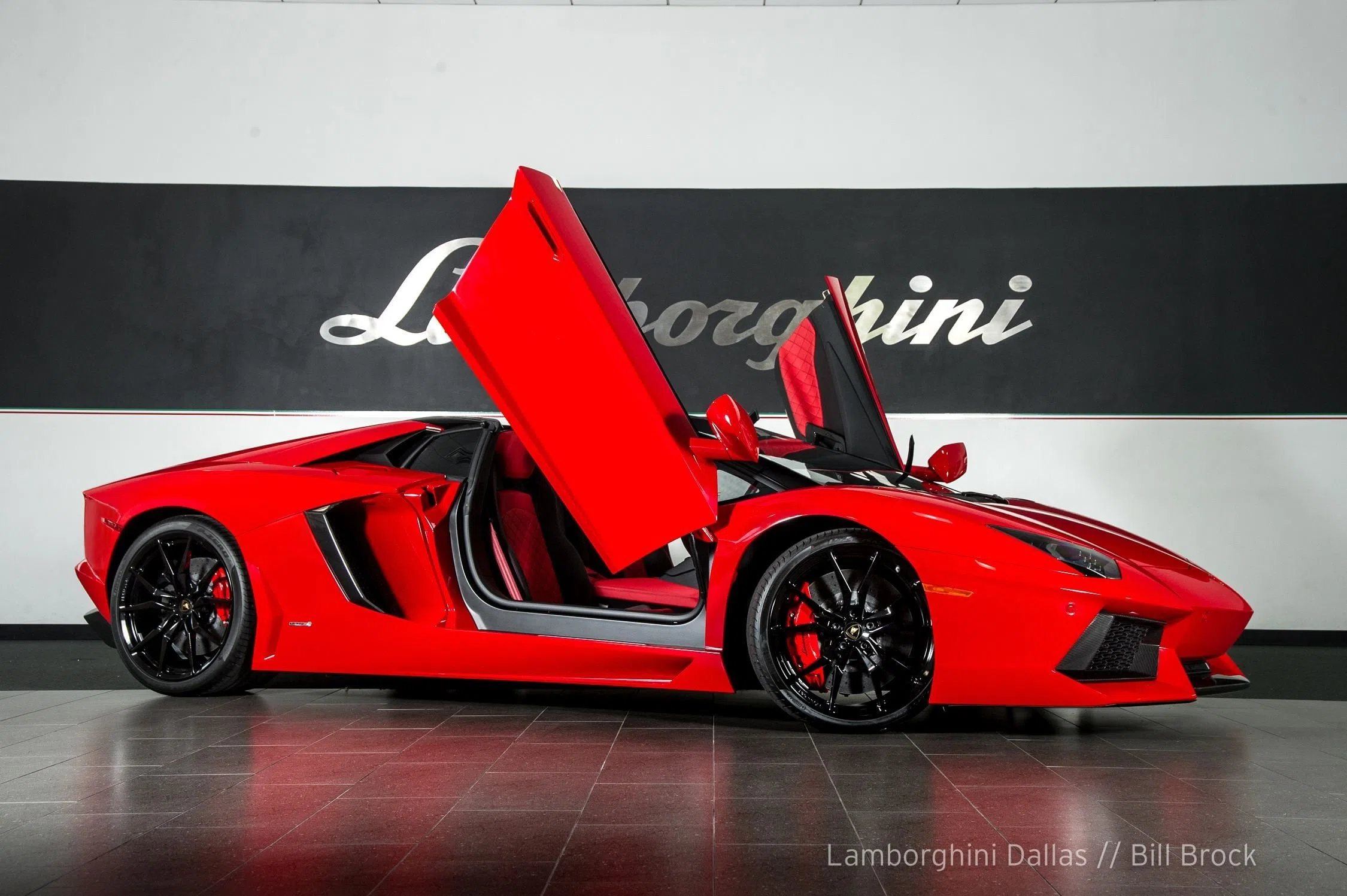 2016 Lamborghini Aventador Roadster