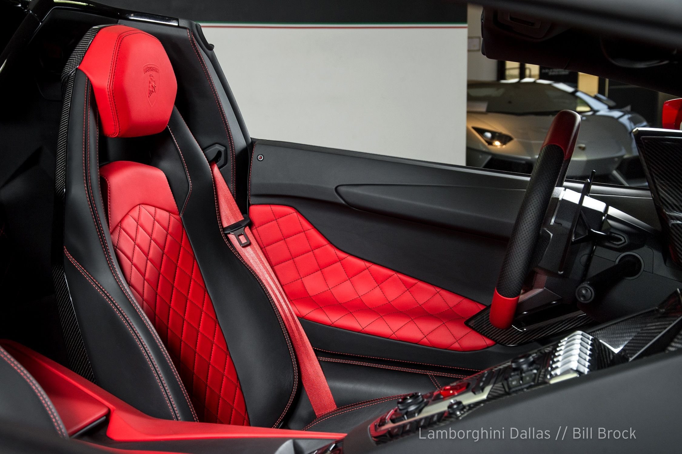 2016 Lamborghini Aventador Roadster, 4/20