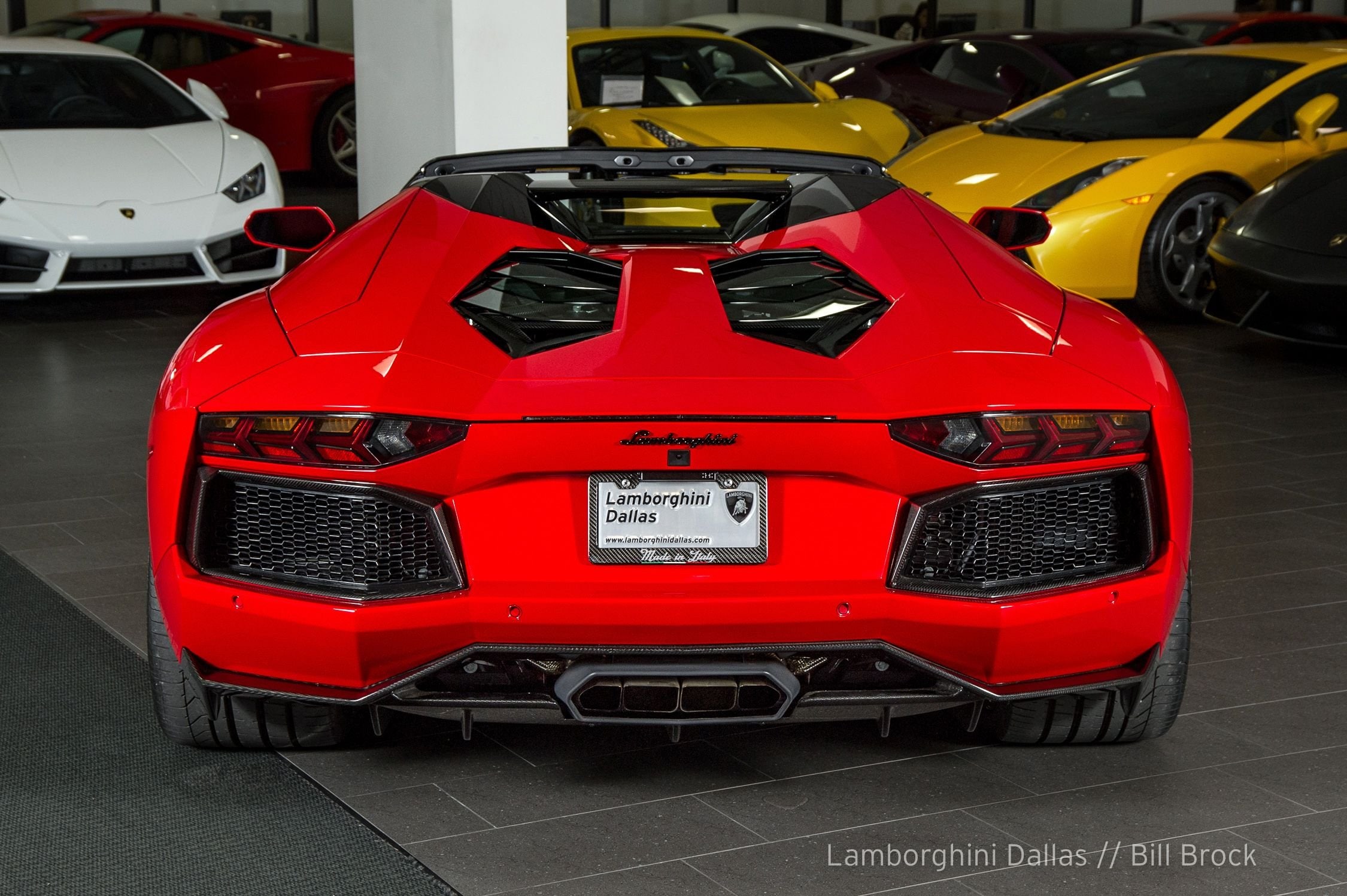 2016 Lamborghini Aventador Roadster, 5/20