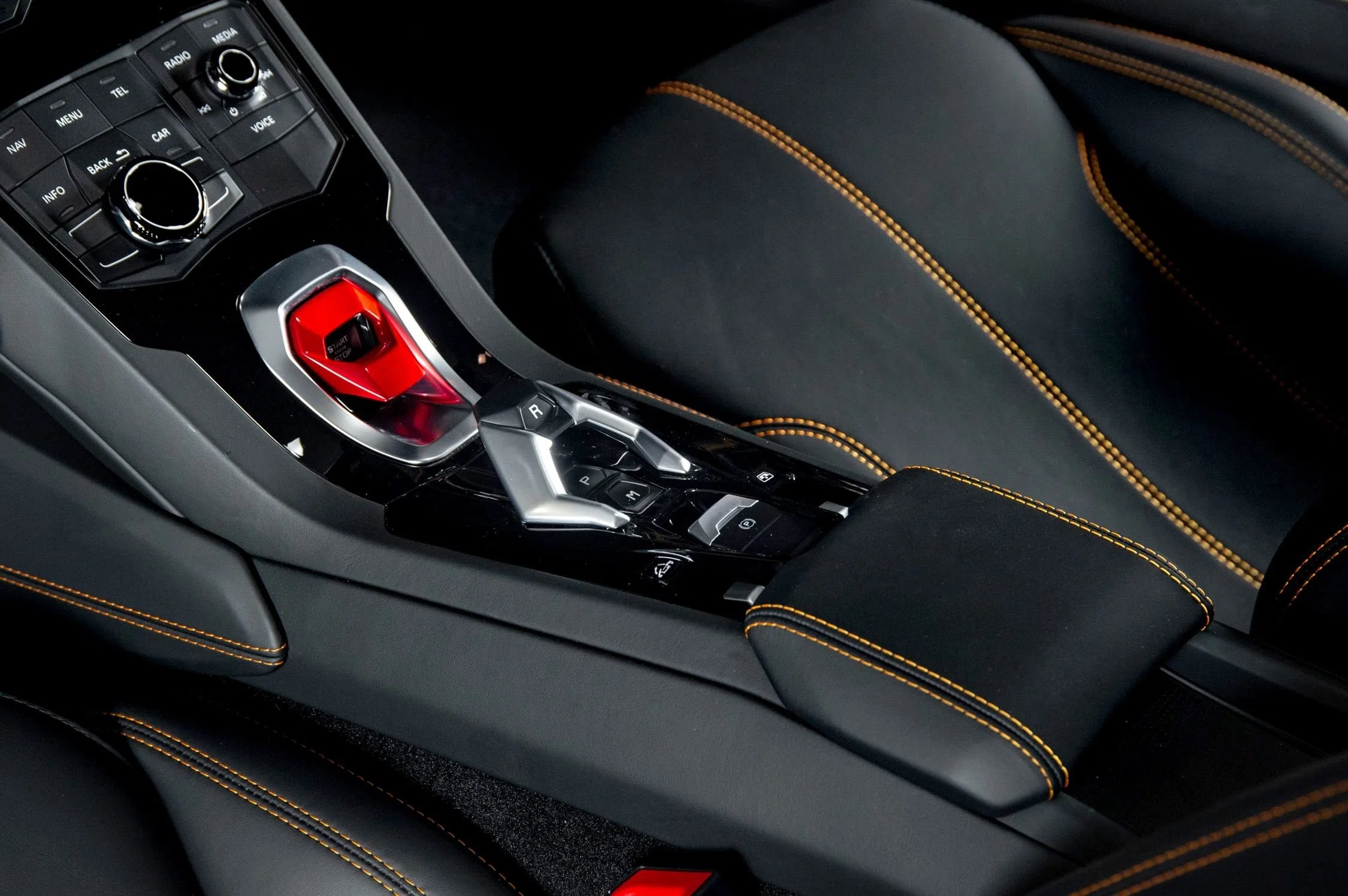 2018 Lamborghini Huracan LP610-4 Spyder interior, center console, Nero Ade