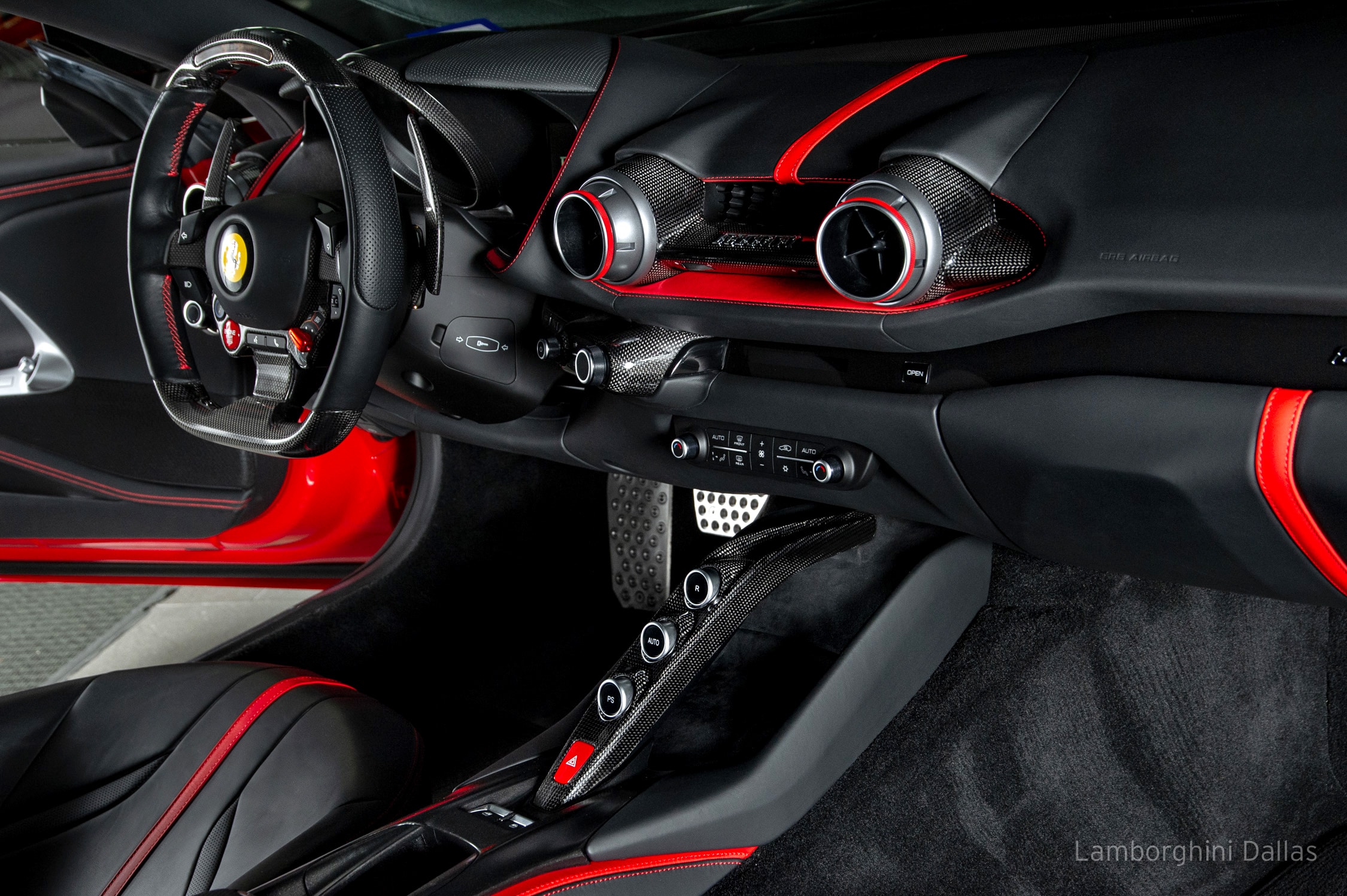 2019 Ferrari 812 Superfast, 18/20