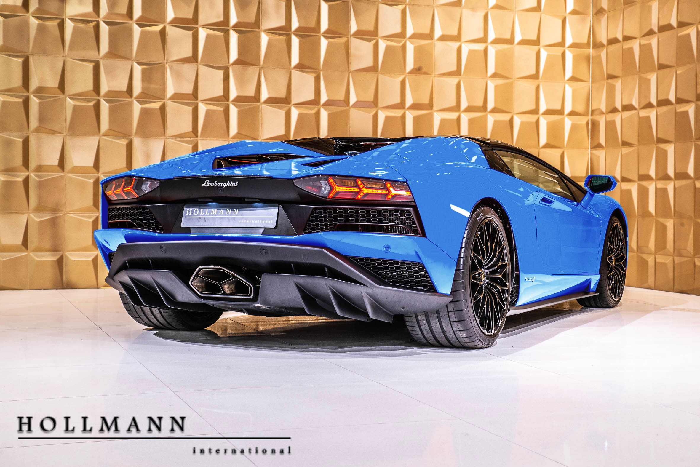 2018 LAMBORGHINI AVENTADOR S ROADSTER, 12/20