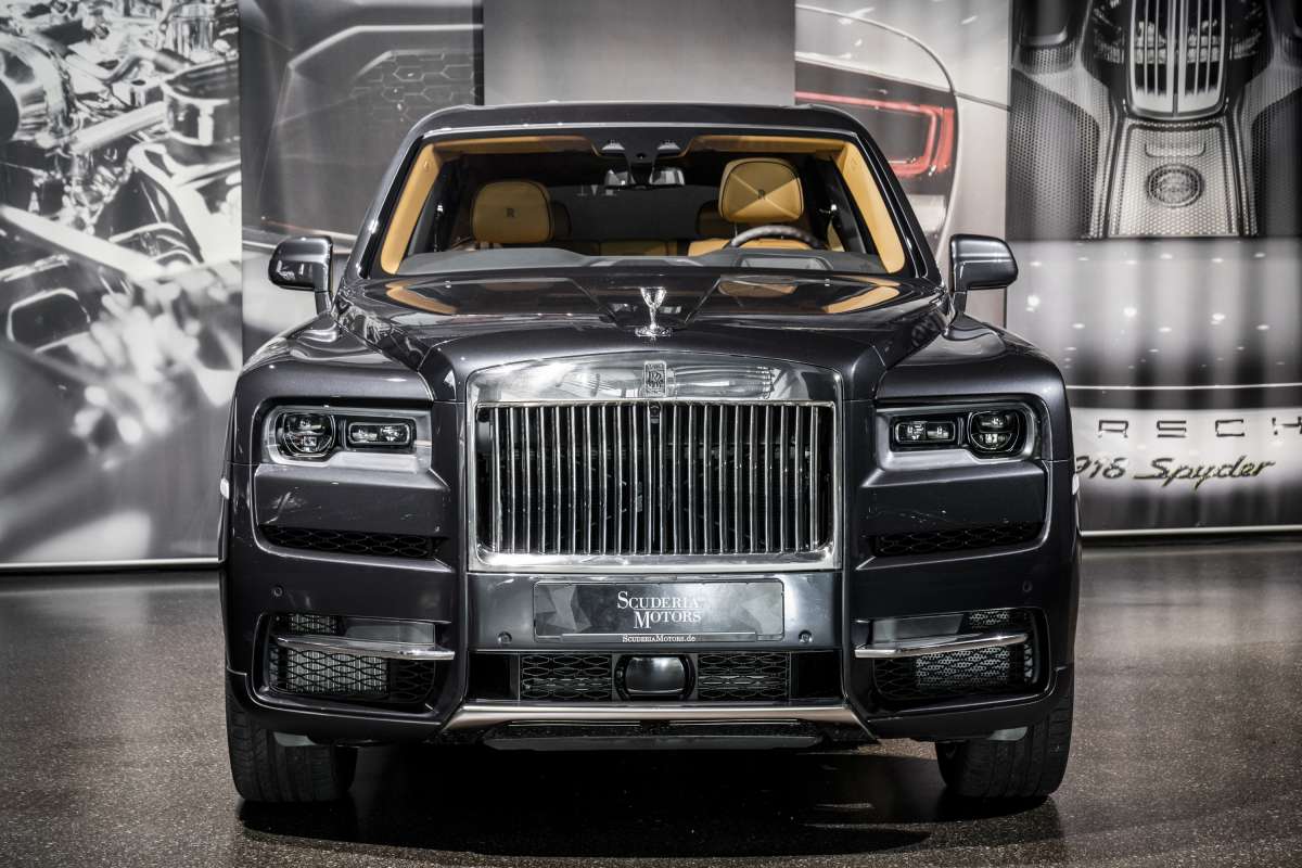 2020 Rolls-Royce Cullinan, 2/13