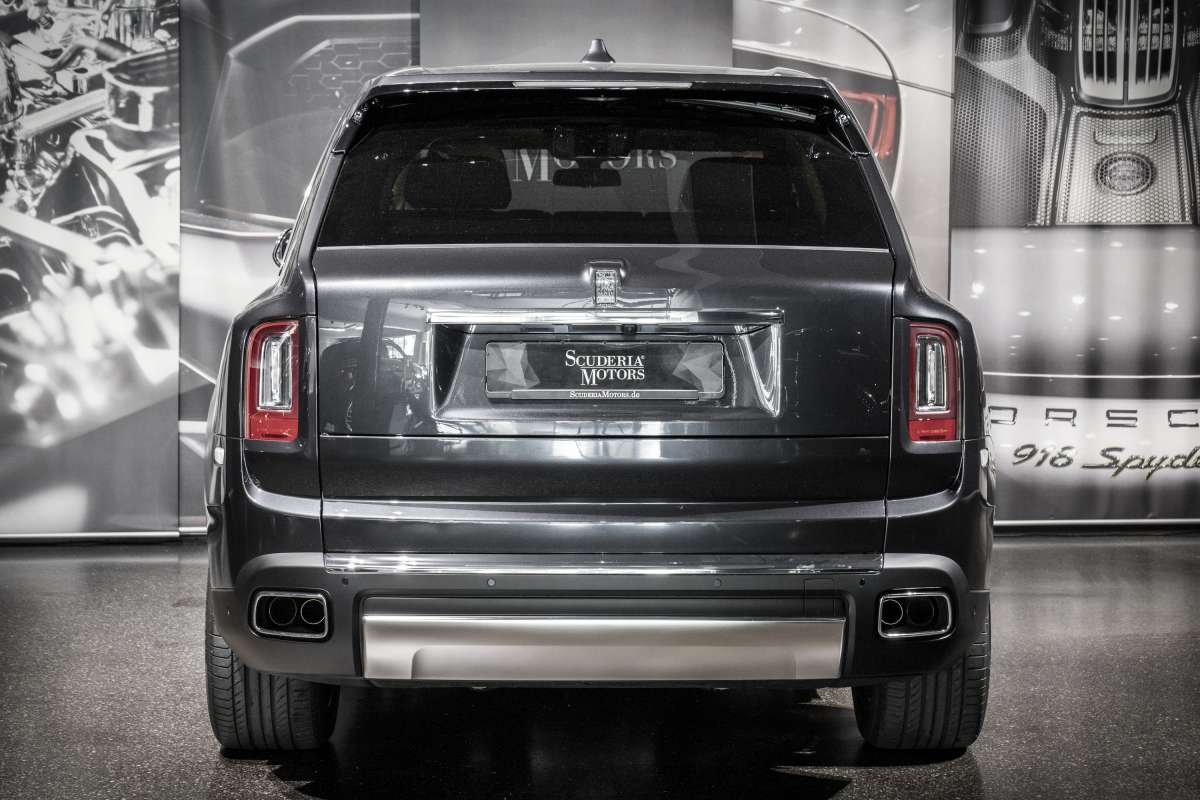 2020 Rolls-Royce Cullinan, 6/13