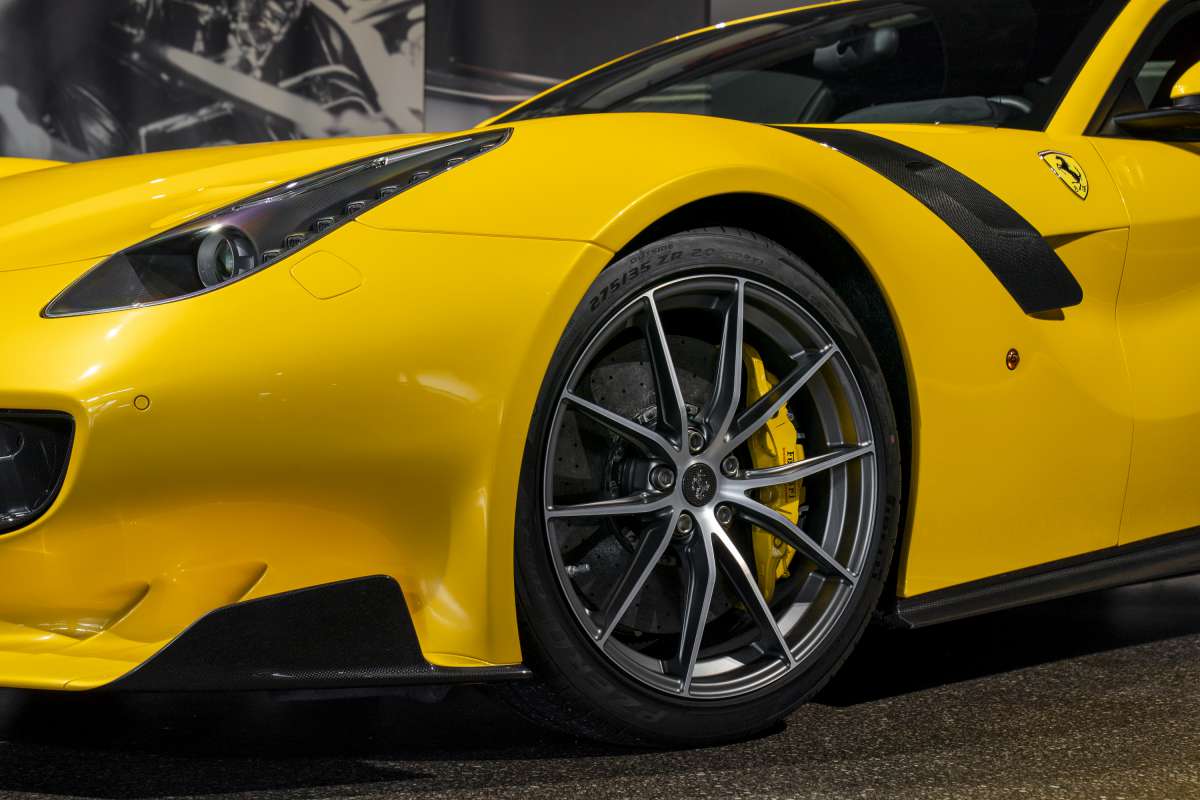 2018 Ferrari F12 TDF, 3/14