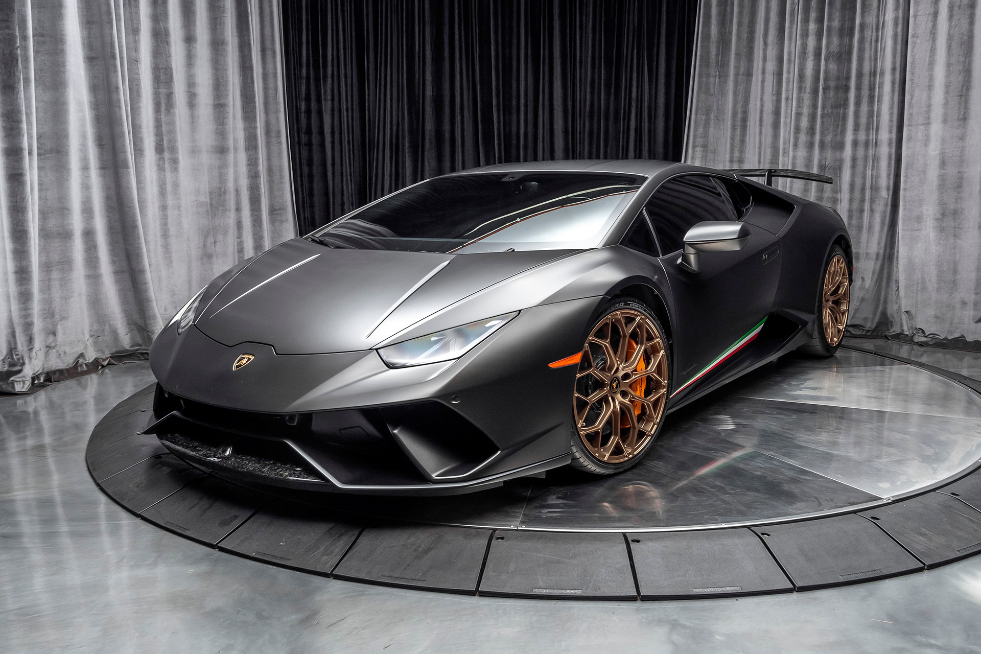 2018 Lamborghini Huracan LP640-4 Performante Coupe