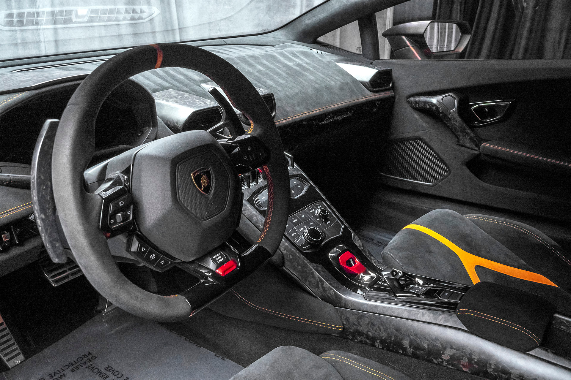 2018 Lamborghini Huracan LP640-4 Performante Coupe, 10/21