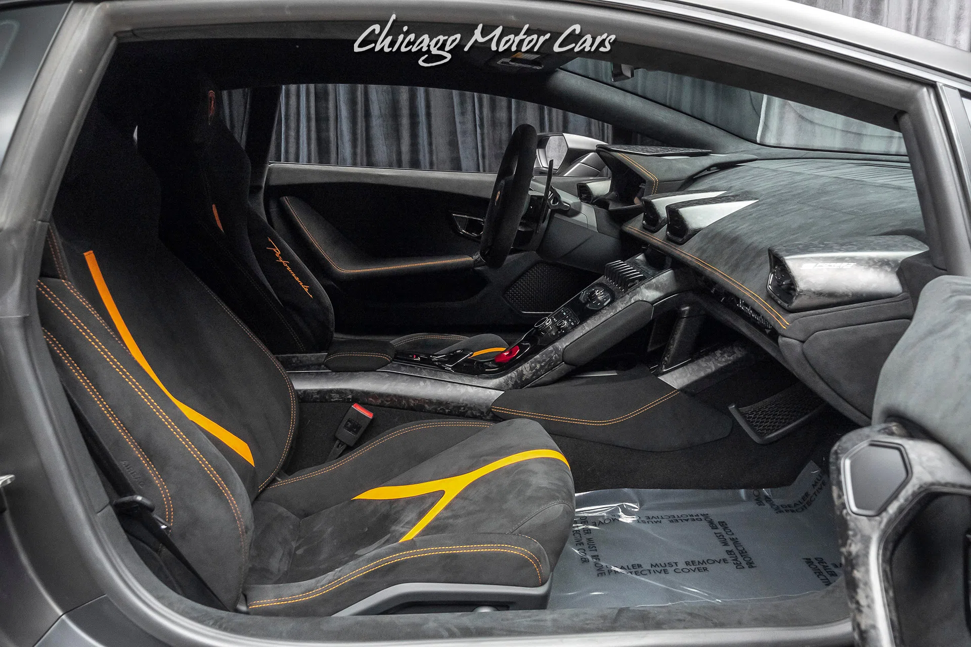 2018 Lamborghini Huracan LP640-4 Performante Coupe interior, Nero Cosmus